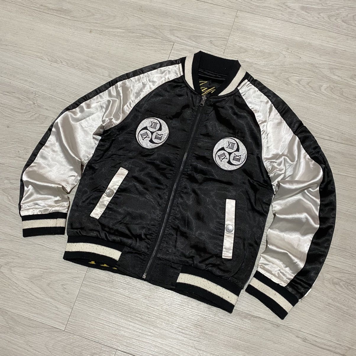 Japanese Brand Thirteen japan embroidery reversible sukajan souvenir jacket Size US M / EU 48-50 / 2 - 7 Thumbnail