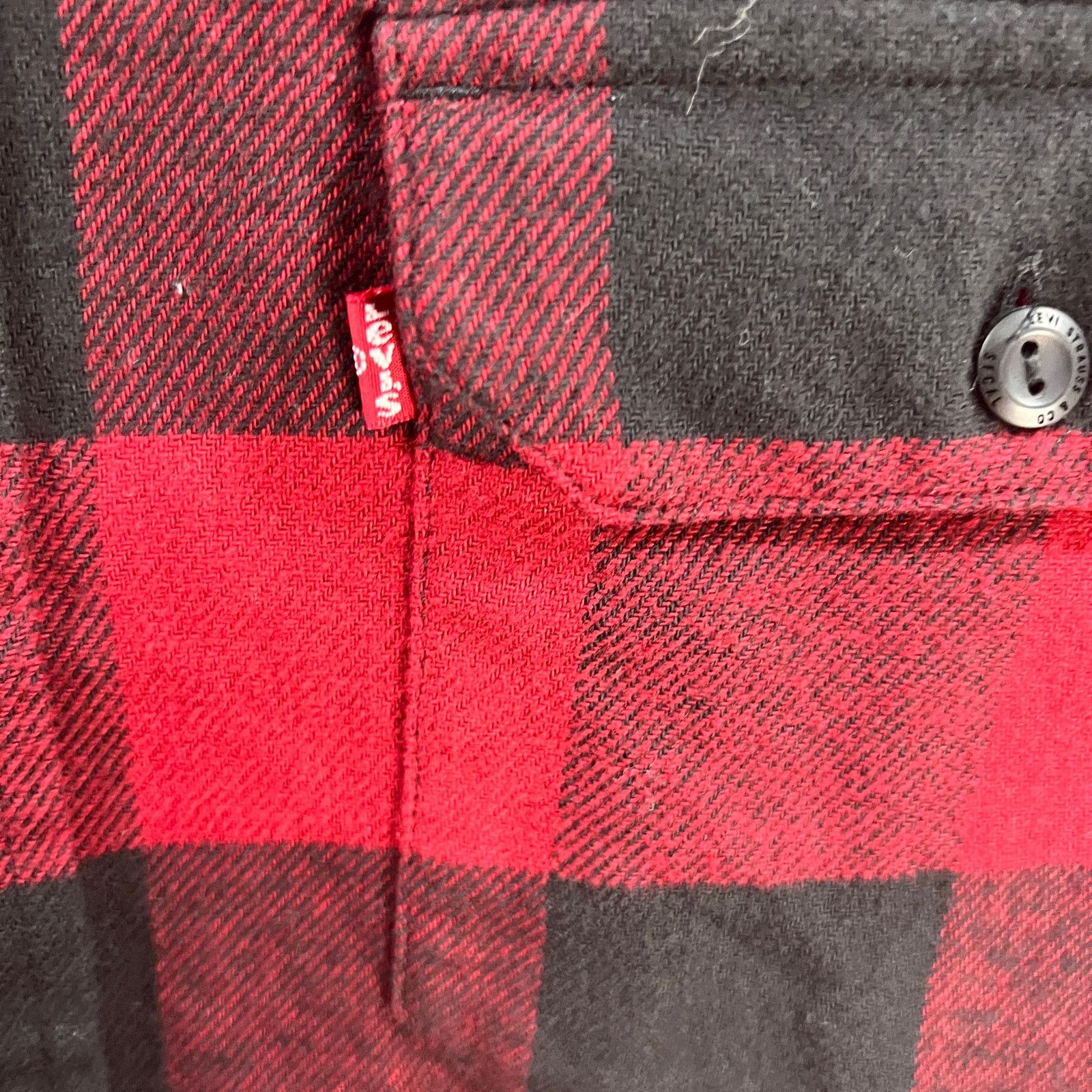 Other Levis Shirt Mens Button Up Red Buffalo Plaid Casual Size US L / EU 52-54 / 3 - 8 Thumbnail