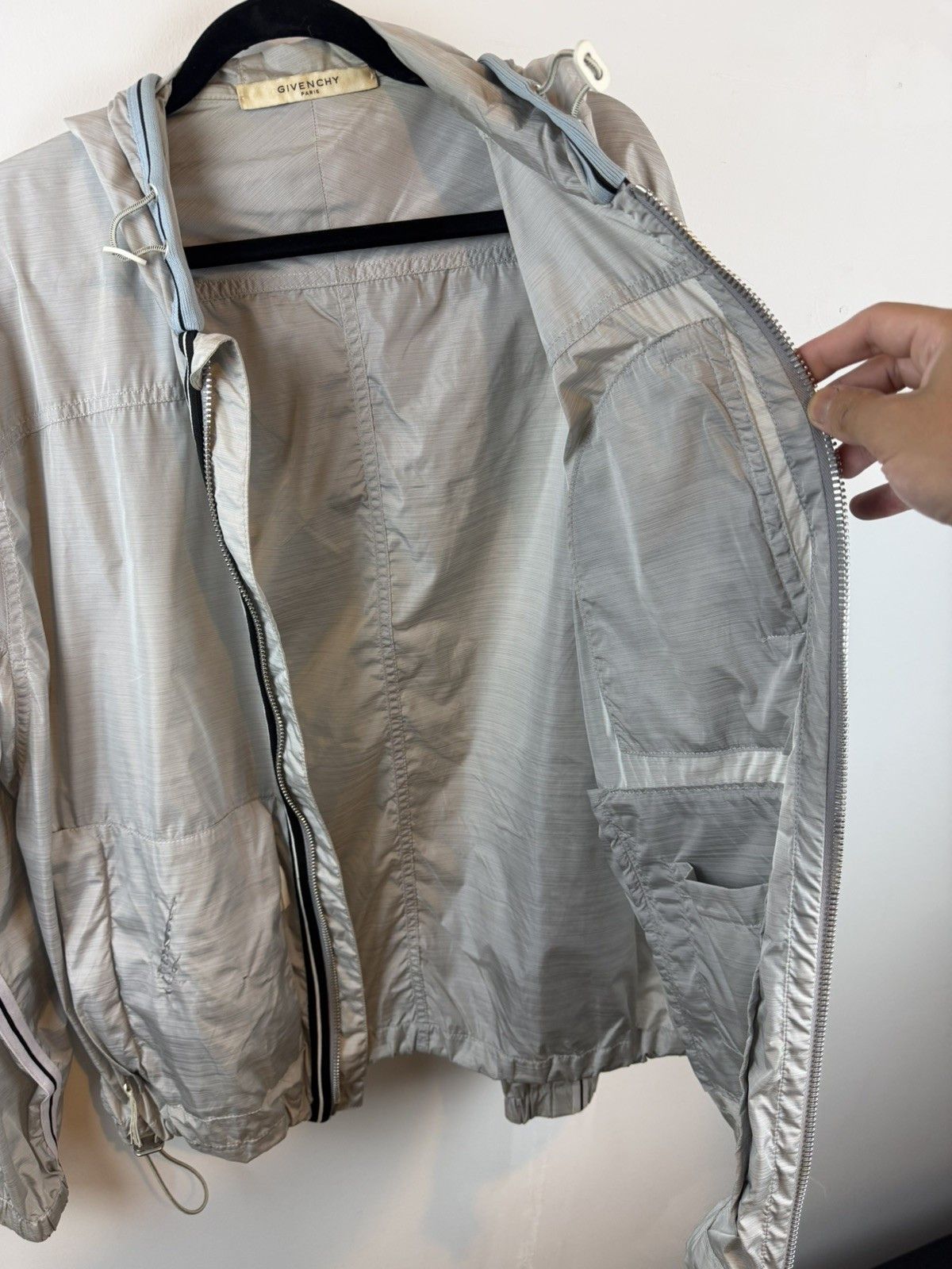 Givenchy Givenchy Lightweight Hooded Jacket - Grey Nylon - Authentic Size US L / EU 52-54 / 3 - 9 Thumbnail