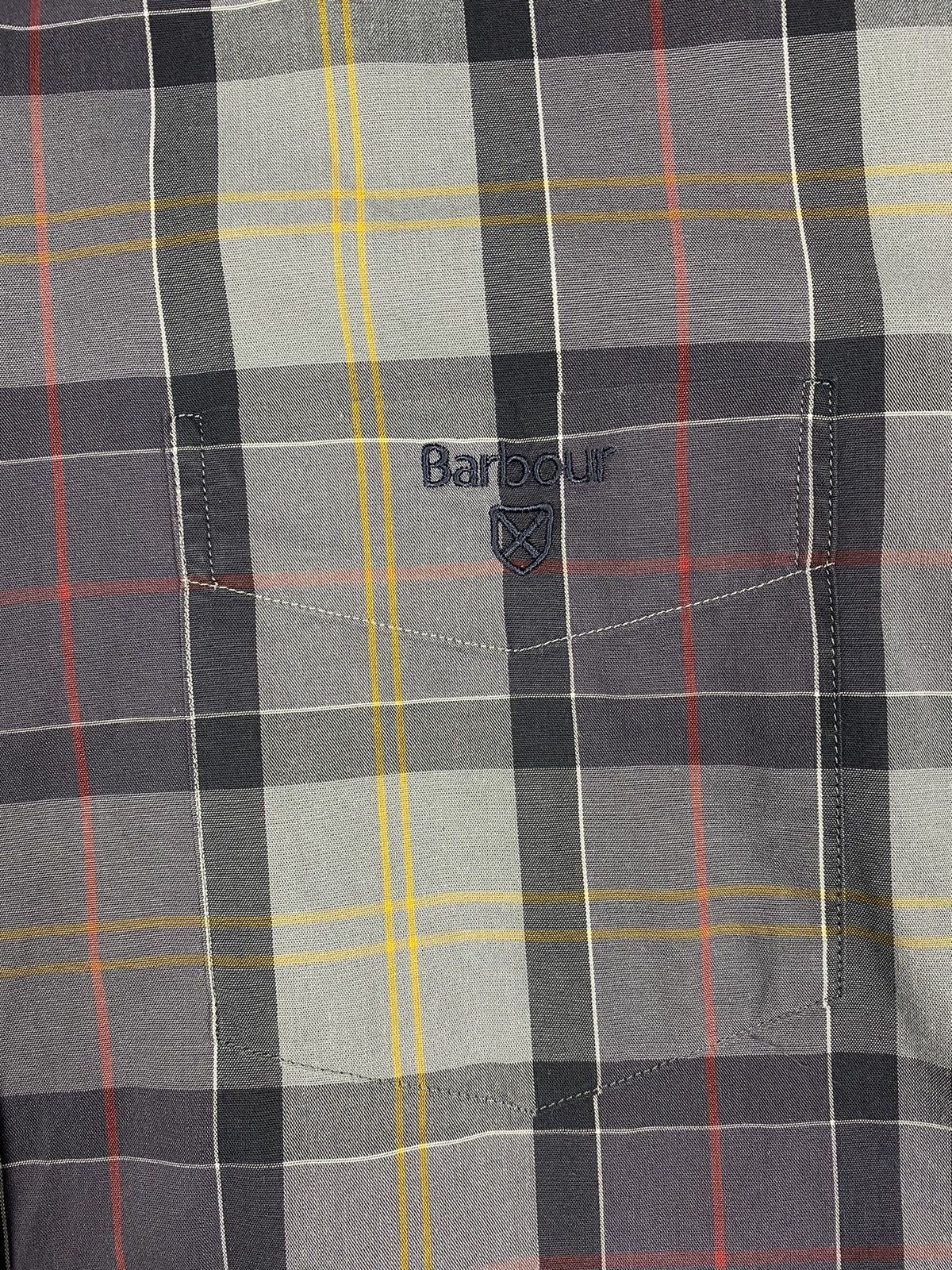 Barbour Barbour Designer Checkered Button Up Shirt Size US XL / EU 56 / 4 - 7 Thumbnail