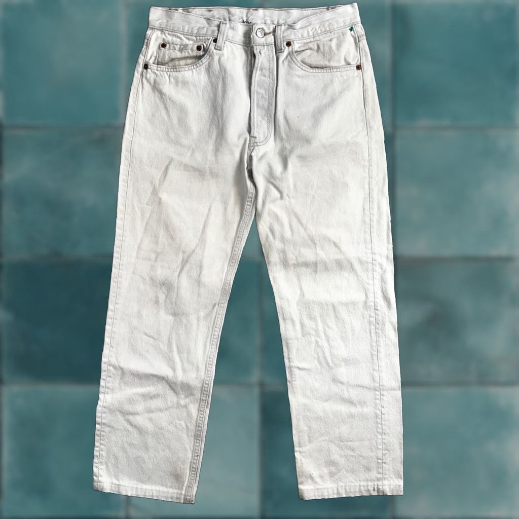 Levi's VINTAGE Levi's 501 Jeans 90s USA White Light Wash 32x30 30x26 Men Straight Classic Regular Denim Cotton Jeans Size US 32 / EU 48 - 1 Thumbnail