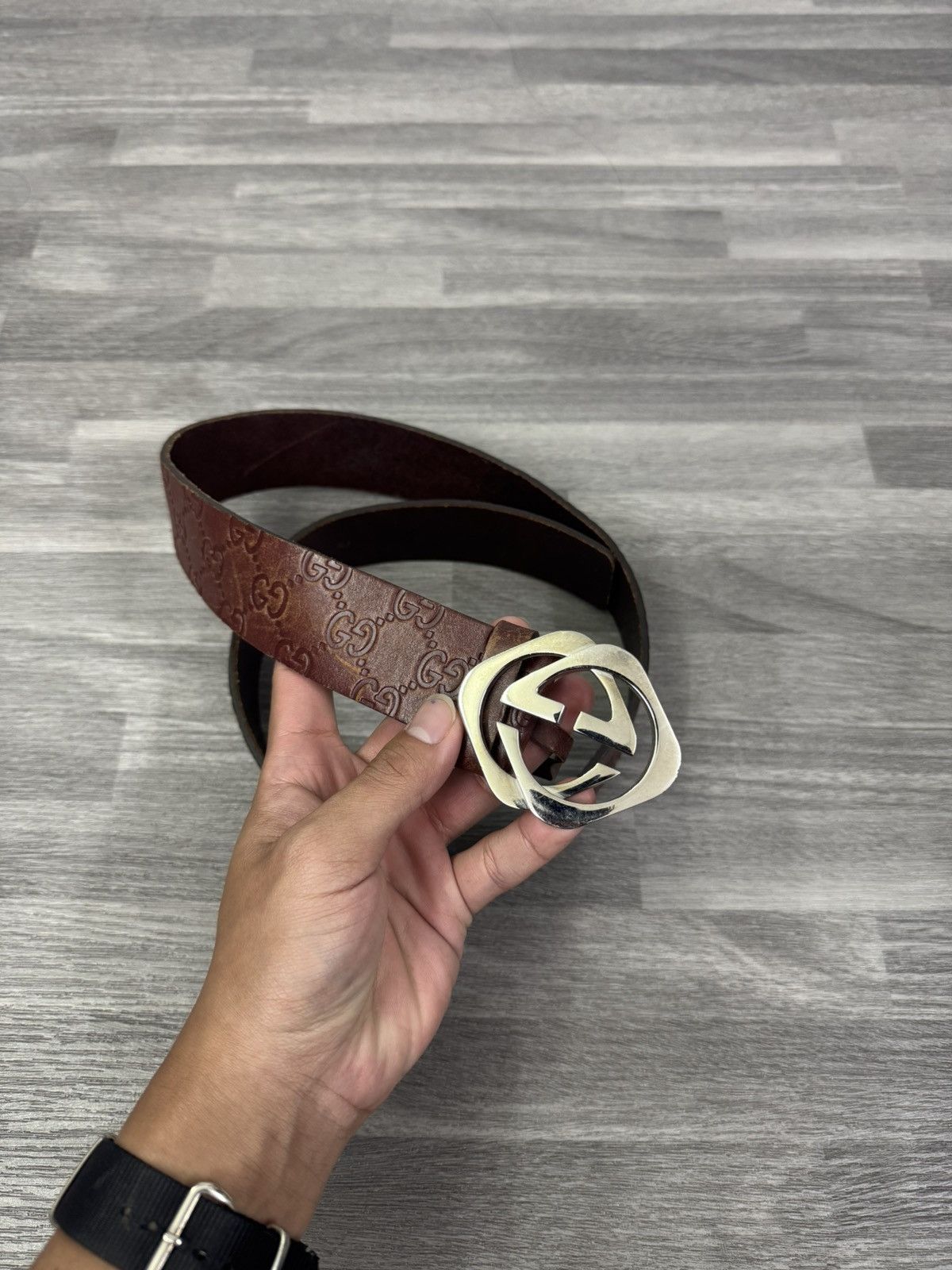 Gucci Brown Leather Signature GG Belt