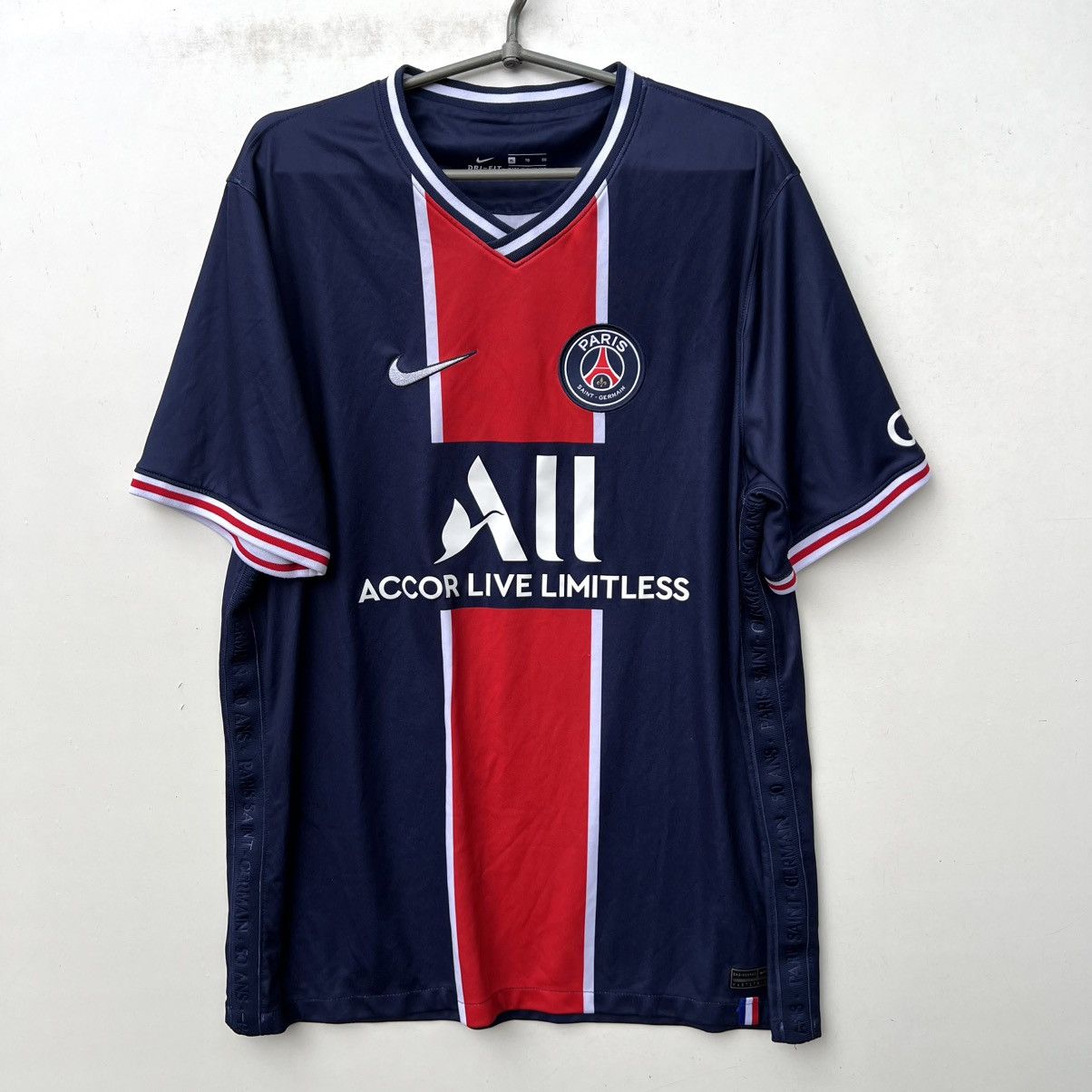Nike NIKE PARIS SAINT GERMAIN 2020/2021 soccer JERSEY football Size US XL / EU 56 / 4 - 1 Thumbnail
