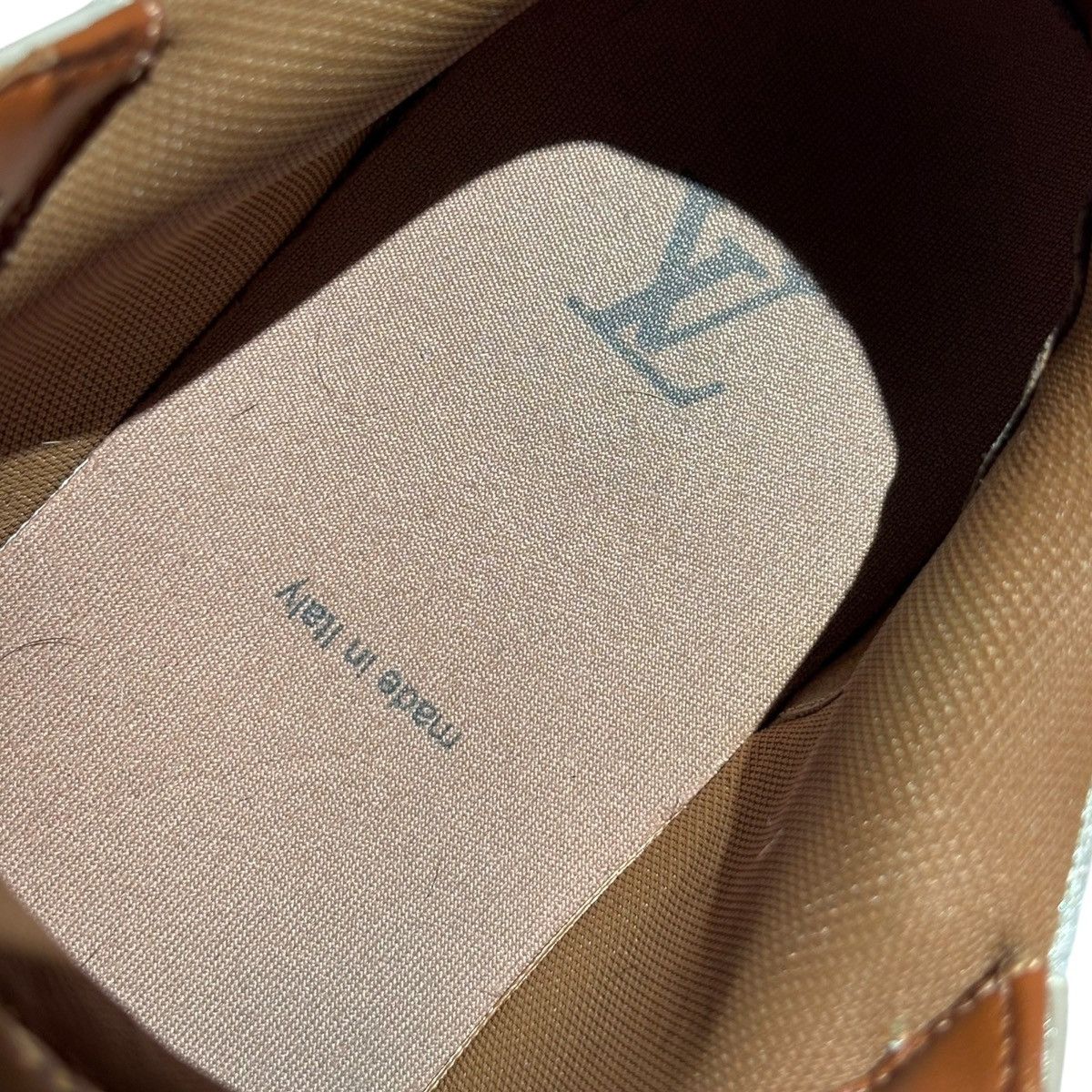 Louis Vuitton Low Trainer suede leather sneaker Size US 9 / EU 42 - 5 Thumbnail