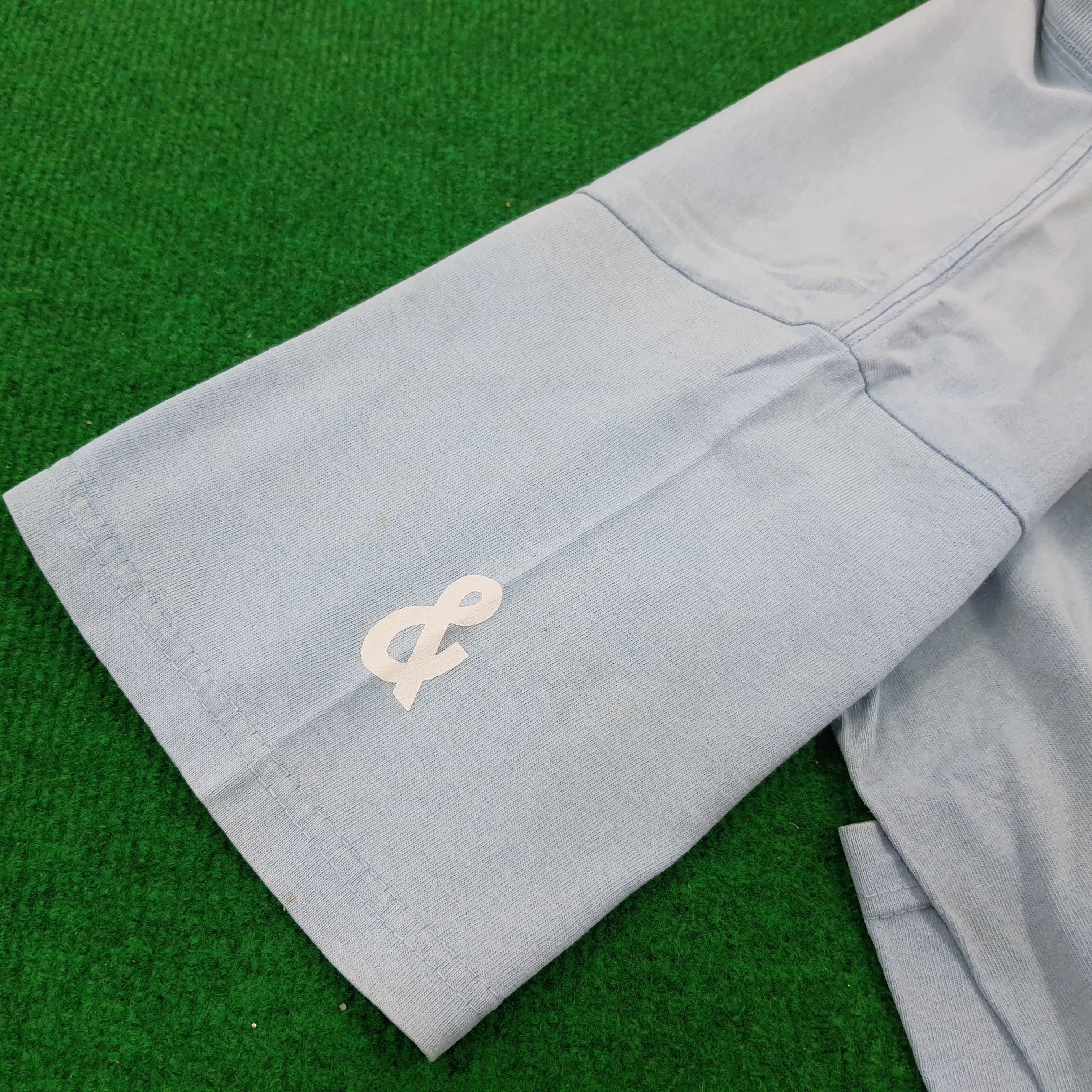 Vintage Vintage Coil Blue Streetwear Tshirt Size US L / EU 52-54 / 3 - 10 Thumbnail