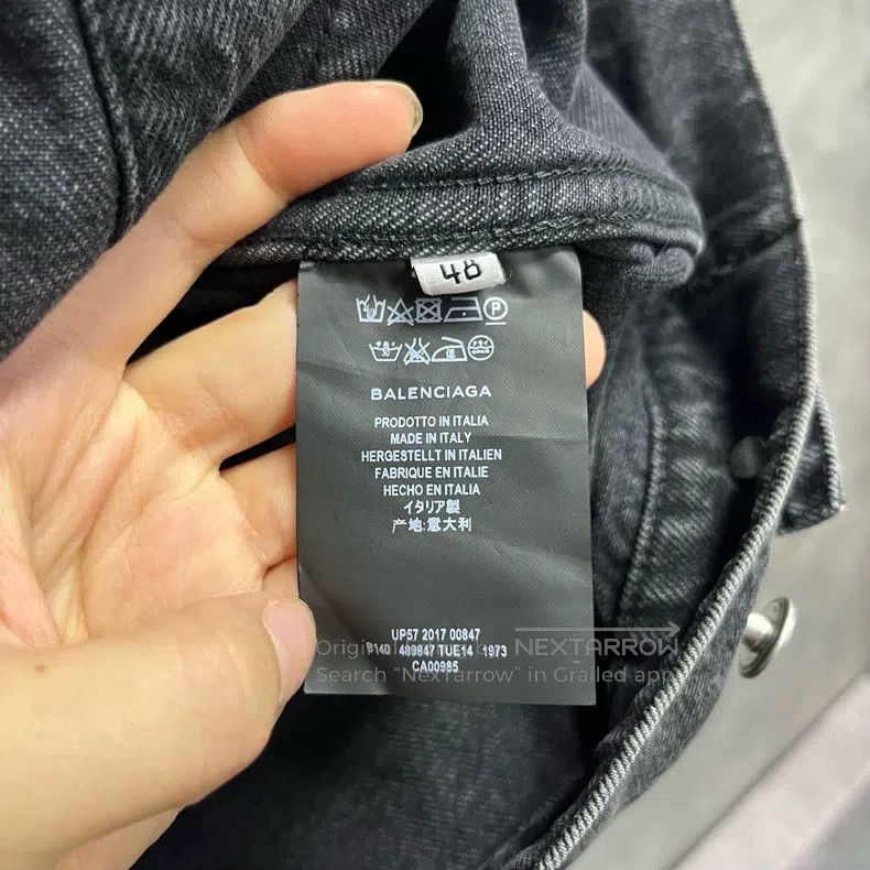 Balenciaga Balenciaga Classic black pattern embroidery single-breaste Size US M / EU 48-50 / 2 - 4 Thumbnail