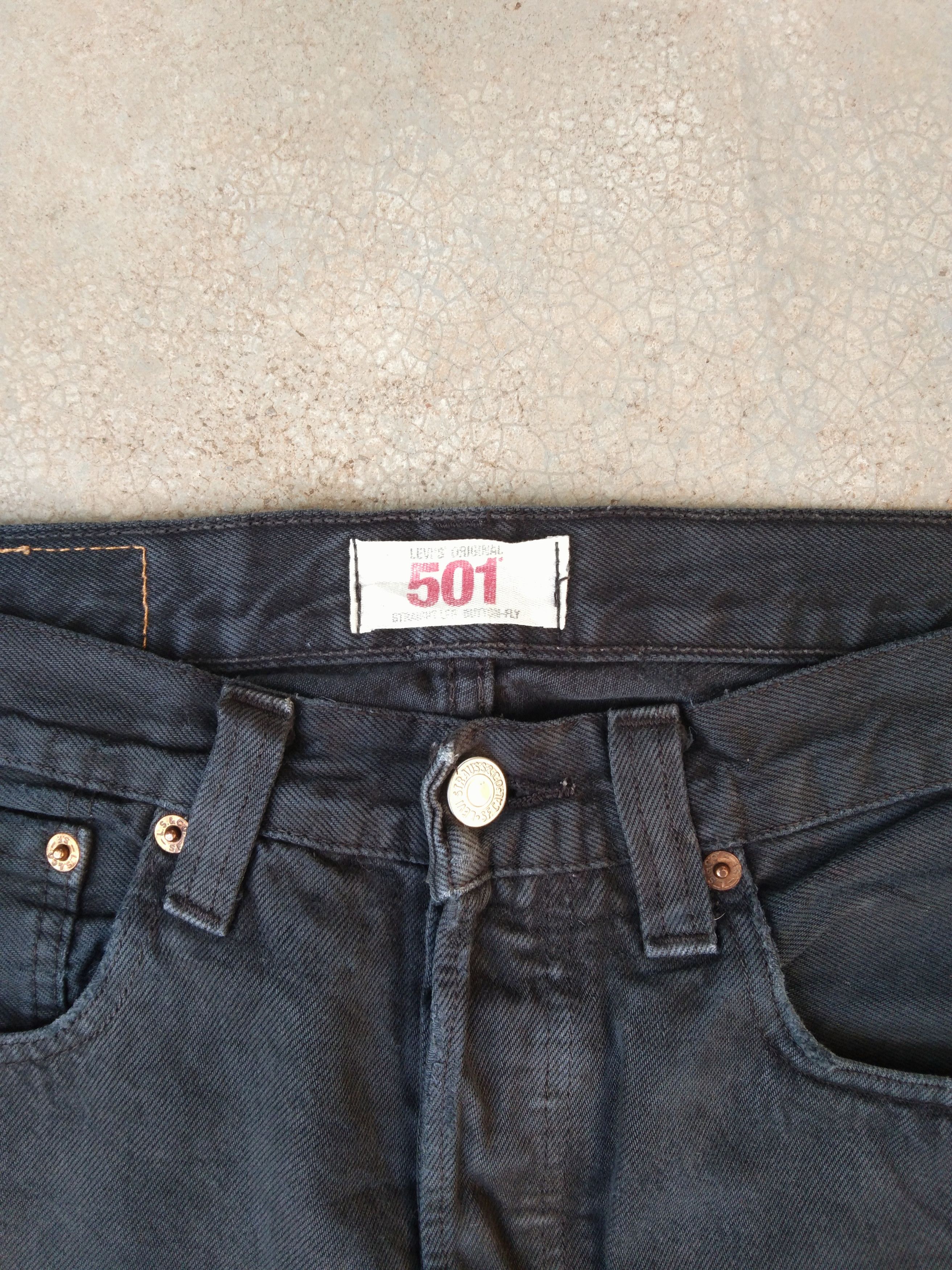 Levi's Vintage Levi's 501 Black Straight Leg Distressed Jeans 31x34 Size US 31 - 7 Thumbnail
