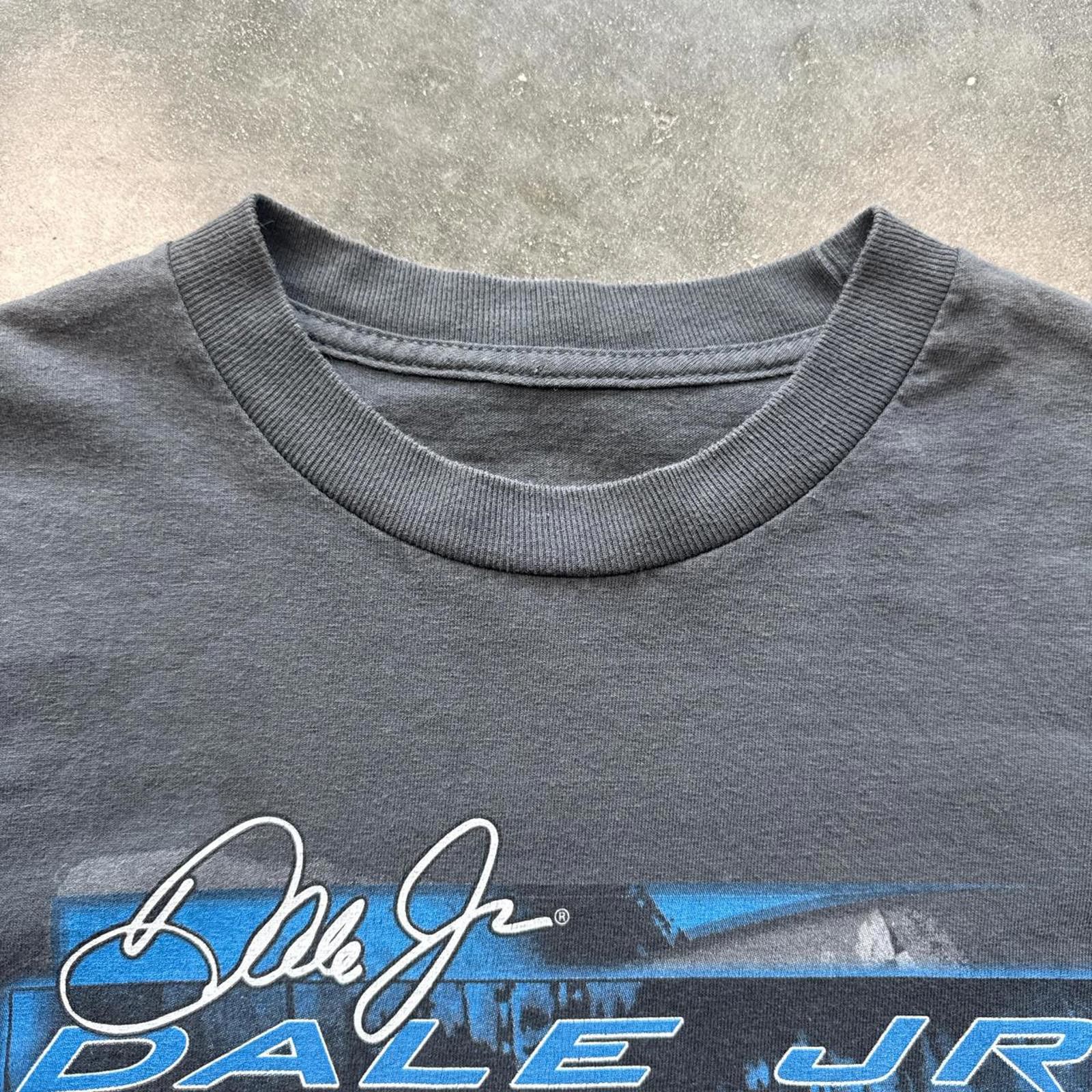 NASCAR Dale Jr. Hendrick Motorsports 2011 T-Shirt Size US S / EU 44-46 / 1 - 4 Thumbnail