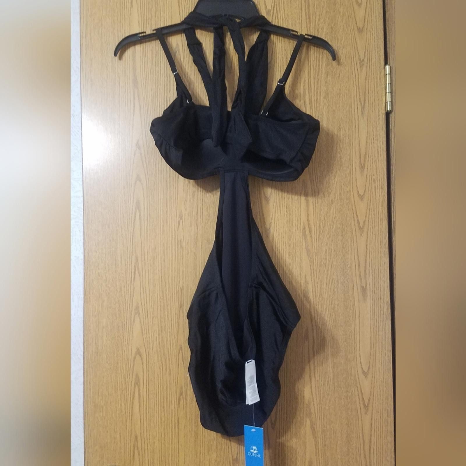 Designer NWT Cupshe Stylish Black Cutout Swimsuit Size Medium Size ONE SIZE - 2 Thumbnail