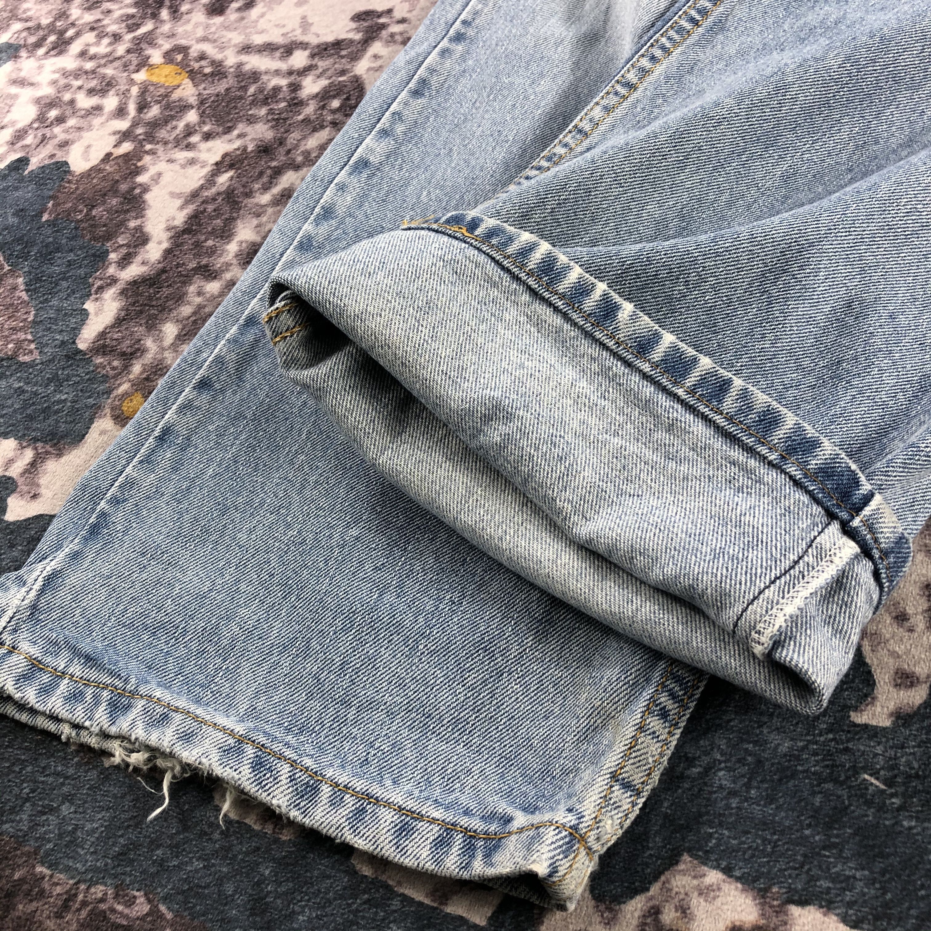 Levi's × Vintage Vintage Light Wash Levis 505 Jeans-JM2768 Size US 35 - 7 Thumbnail