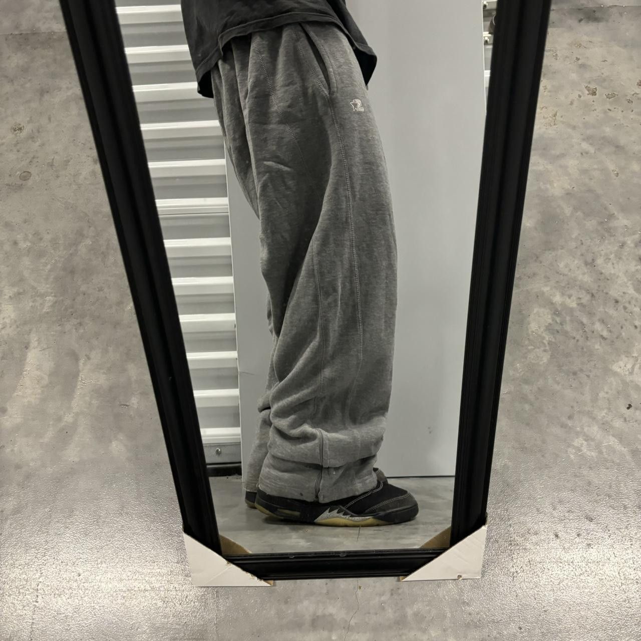 Japanese Brand × Vintage Crazy Vintage Y2K/2000s Baggy Light Grey Distressed Skater Essential Sweatpants! Size US 36 / EU 52 - 2 Thumbnail