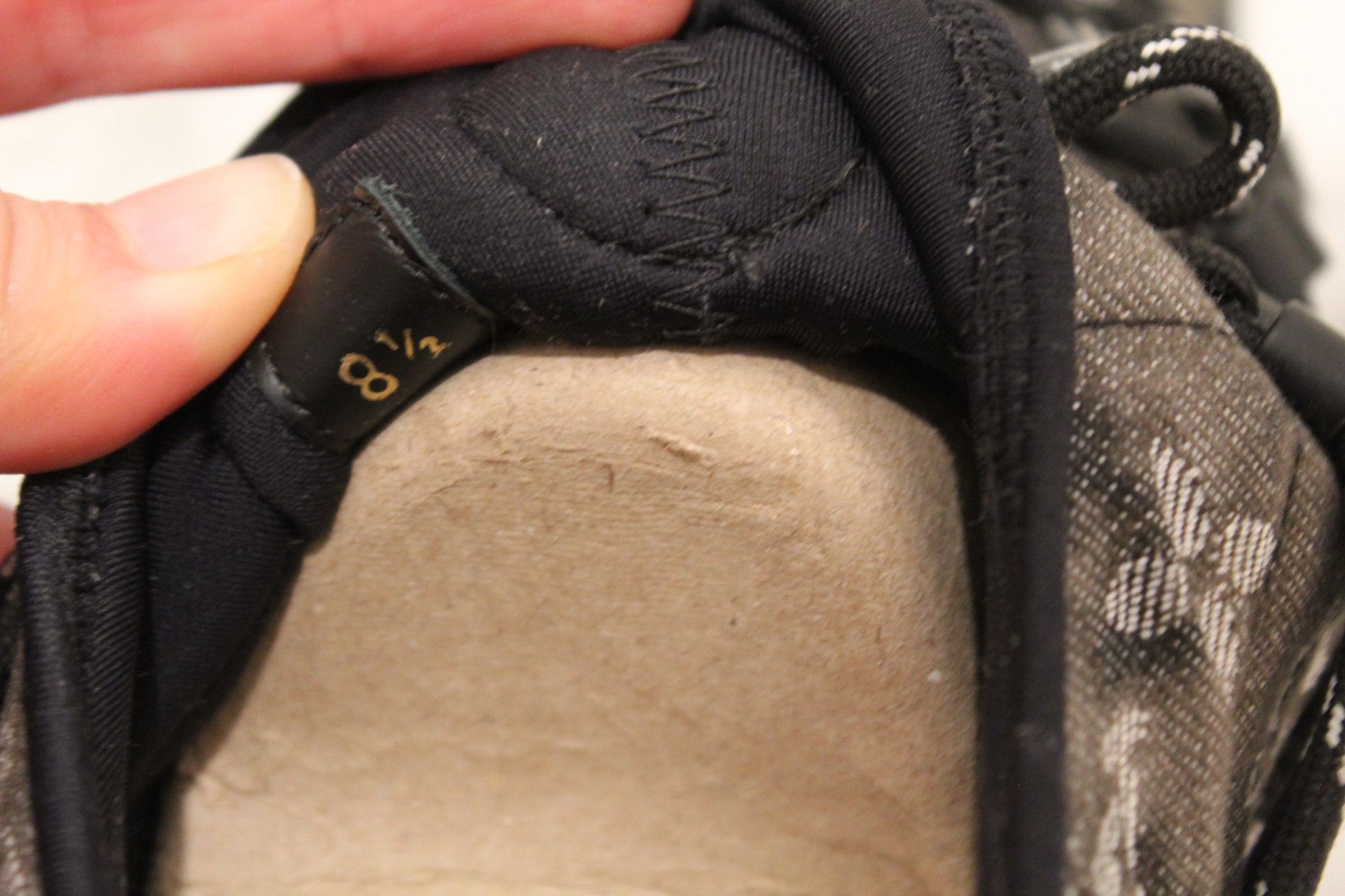 Louis Vuitton Louis Vuitton Fastlane Monogram Sneakers Black Denim Size US 9.5 / EU 42-43 - 10 Thumbnail