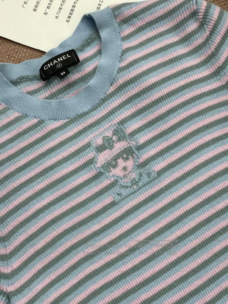 Chanel Chanel 25B pink blue striped cashmere short sleeves Size XS / US 0-2 / IT 36-38 - 2 Thumbnail