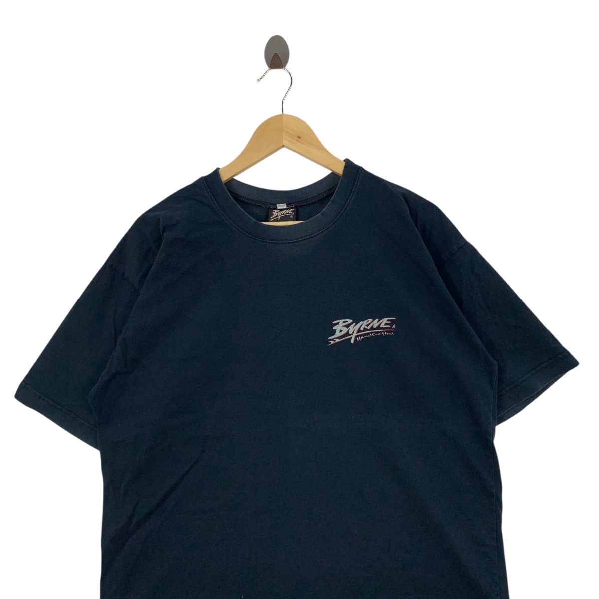 Vintage Vintage 90s BRYNE Handcrafted Originals SurfSurfboard Tshirt Size US L / EU 52-54 / 3 - 4 Thumbnail