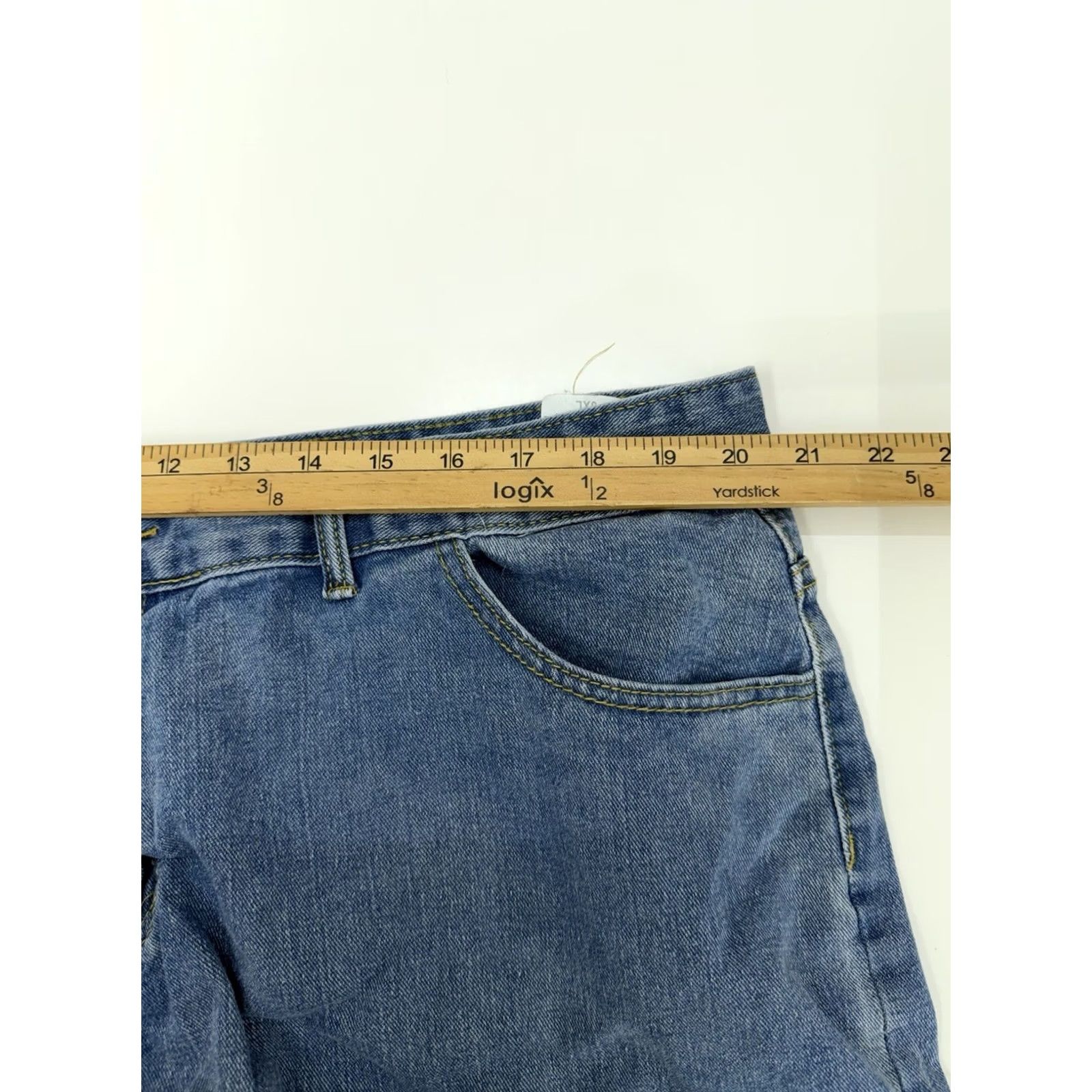 Shein SheIn Womens Jean Shorts Size 3XL Denim Cutoff Flame Stitched Pocket Denim Shorts 3XL Women’s Casual Shorts Flamed Pocket Size 40" / US 18 - 7 Thumbnail