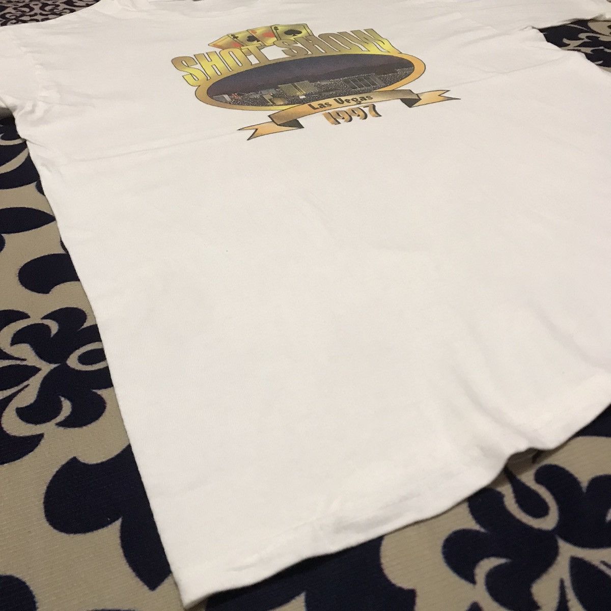 Vintage VINTAGE Y2K SHOT SHOW LAS VEGAS CASINO ROYALS 90s RARE TEE Size US L / EU 52-54 / 3 - 6 Thumbnail