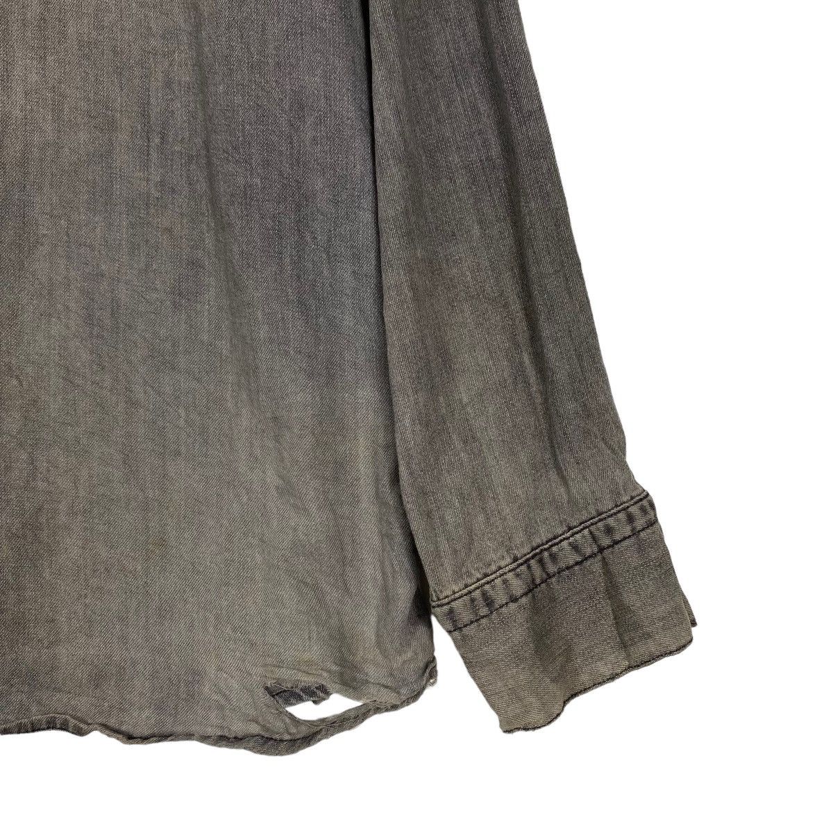 Levi's × Levi's Vintage Clothing LEVI'S TWO TONE RARE DESIGN LONGSLEEVE JEANS SHIRT Size US XL / EU 56 / 4 - 6 Thumbnail