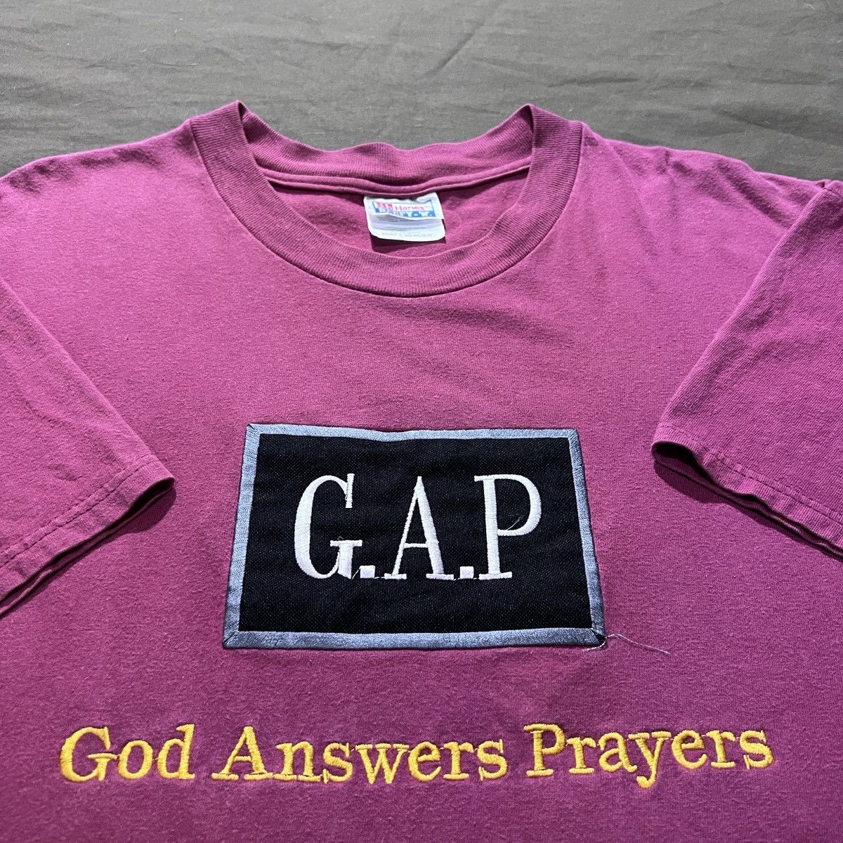 Vintage Y2K GAP God Answers Prayers Jesus Bible Holy ParodyTee Faded Size US L / EU 52-54 / 3 - 1 Thumbnail