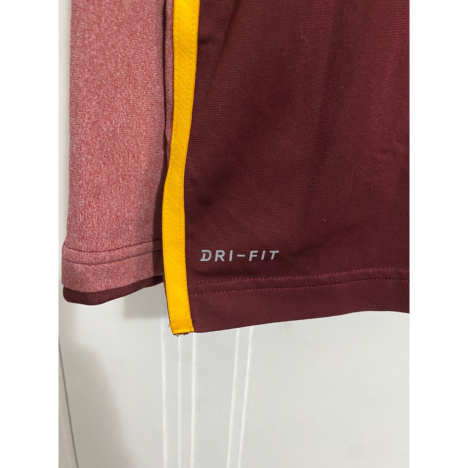 Nike Minnesota Golden Gophers Nike 1/4-Zip Sweatshirt Size Large Size US L / EU 52-54 / 3 - 4 Thumbnail