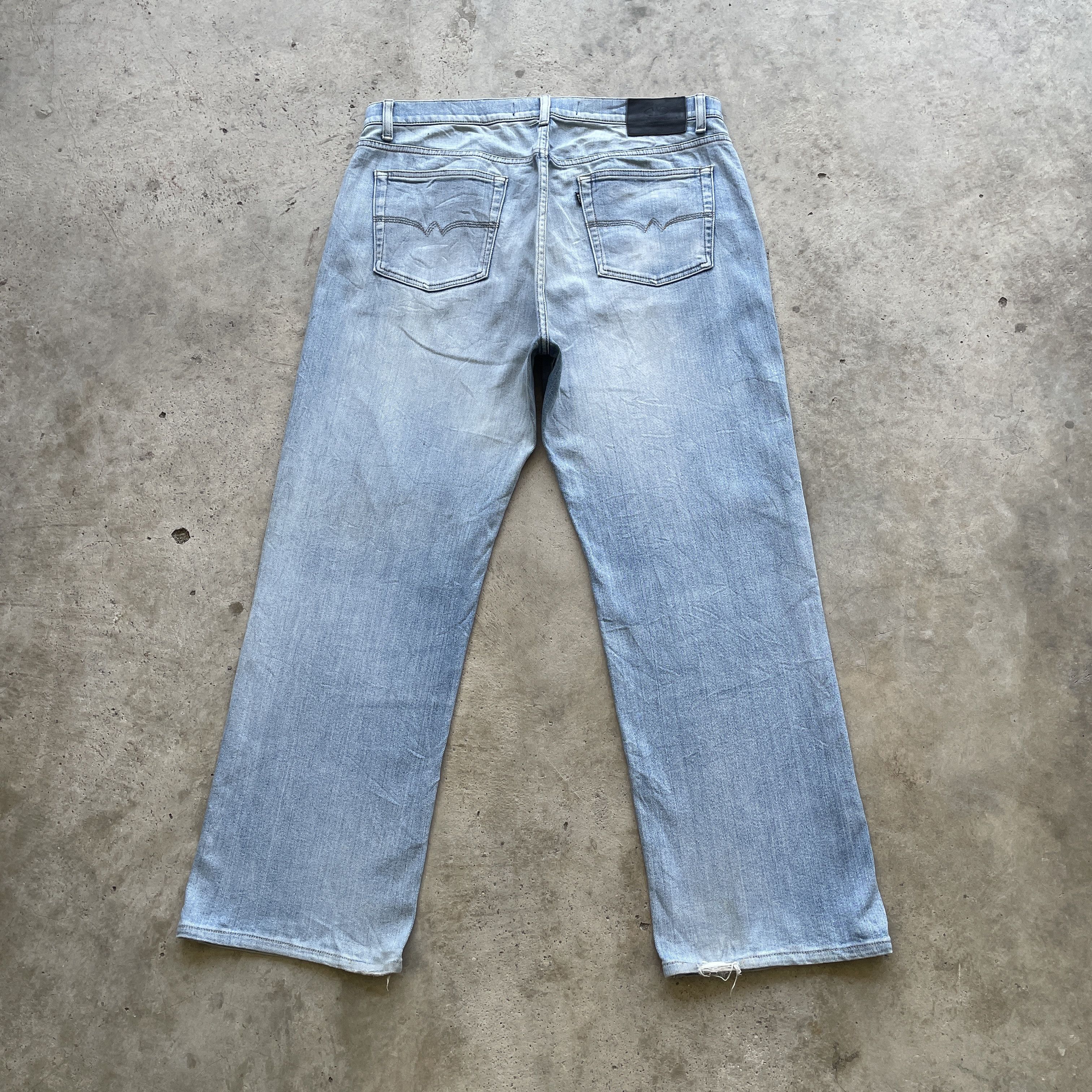 Japanese Brand VINTAGE JAPANESE DENIM FADED REGULAR JEANS PANTS W36x28.5 Size US 36 / EU 52 - 12 Thumbnail