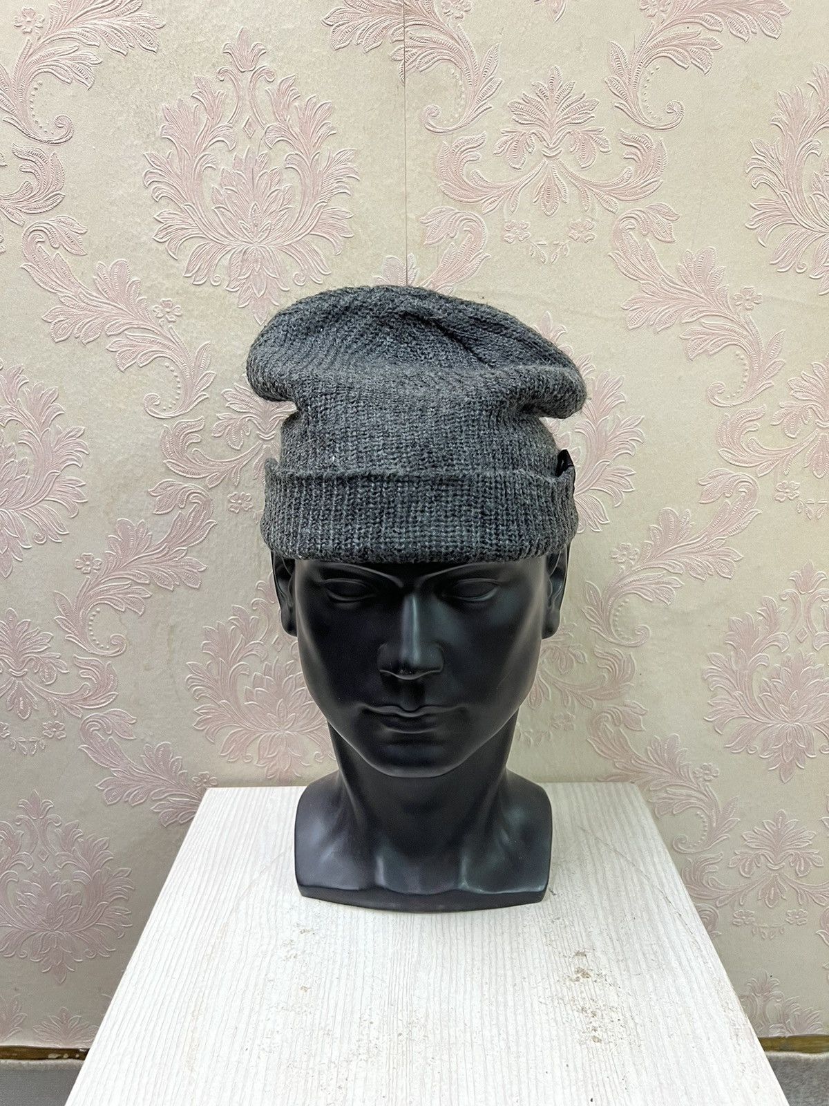 H&M H&M Plain Beanie Hats Size ONE SIZE - 2 Thumbnail