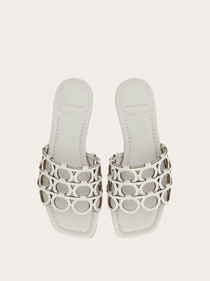 Salvatore Ferragamo o1s1rm0526 Erne Slides in White Size US 8 / IT 38 - 2 Thumbnail