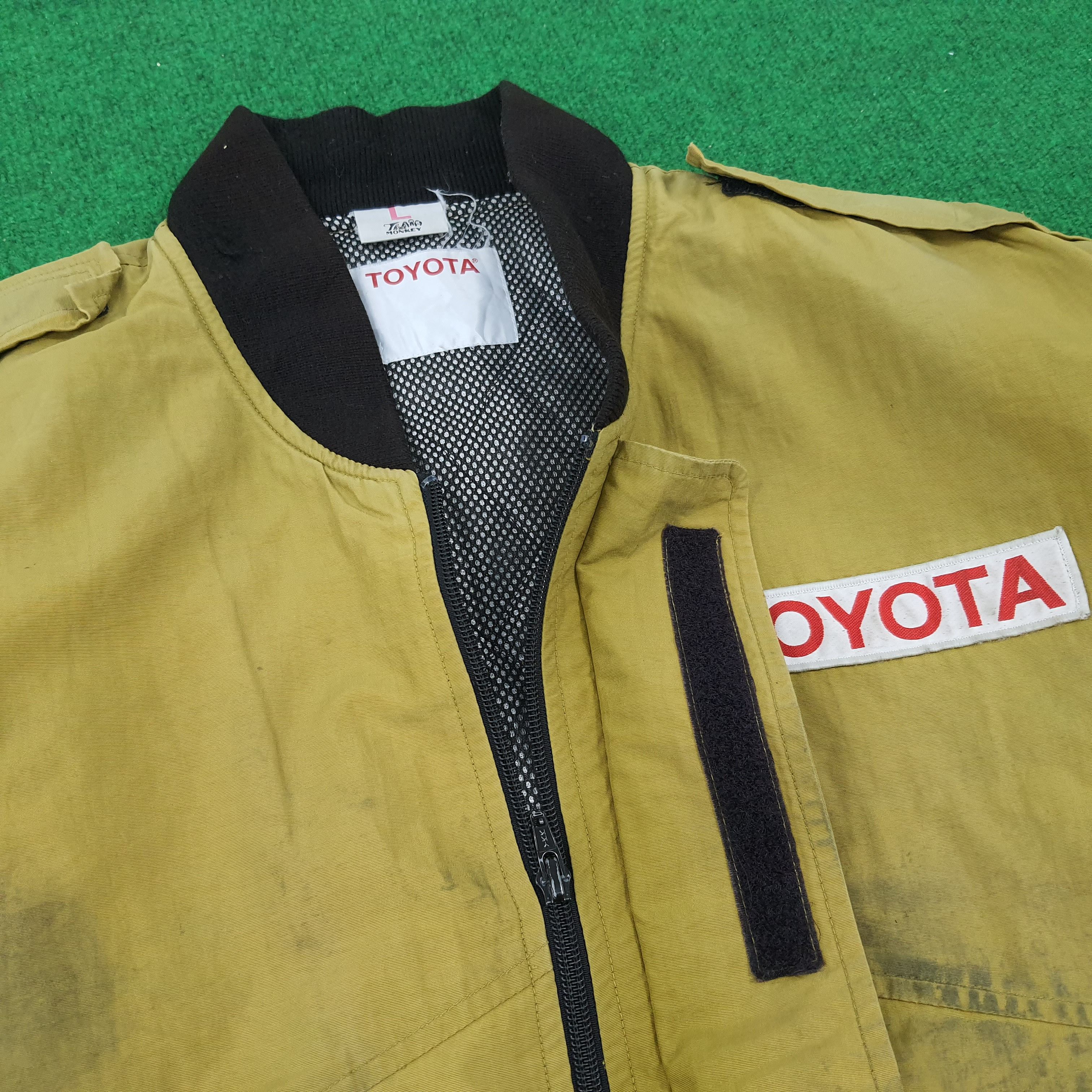 Japanese Brand × Vintage Vintage Toyota TRD Racing Team Motorsports Bomber Jacket Size US XL / EU 56 / 4 - 5 Thumbnail