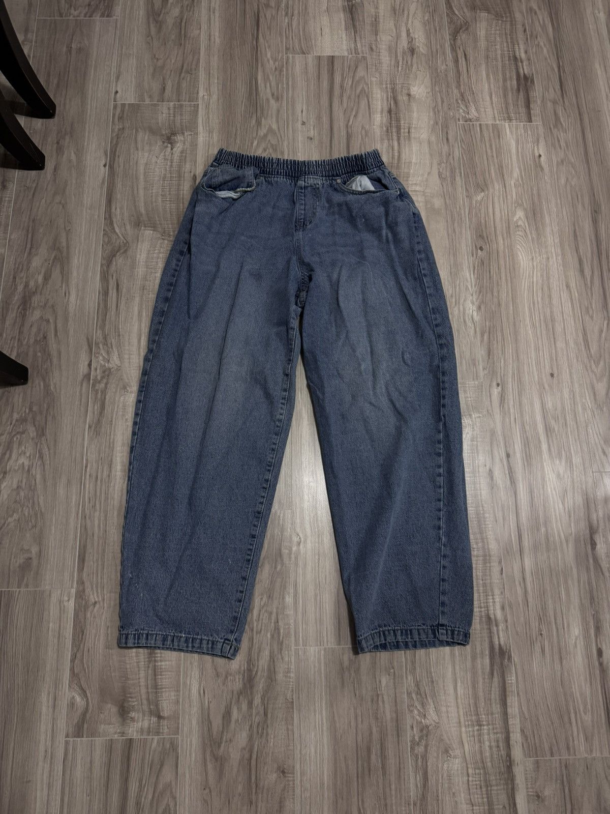 Boohoo BooHooMan Baggy Jeans - Size 32 Size US 32 / EU 48 - 1 Thumbnail