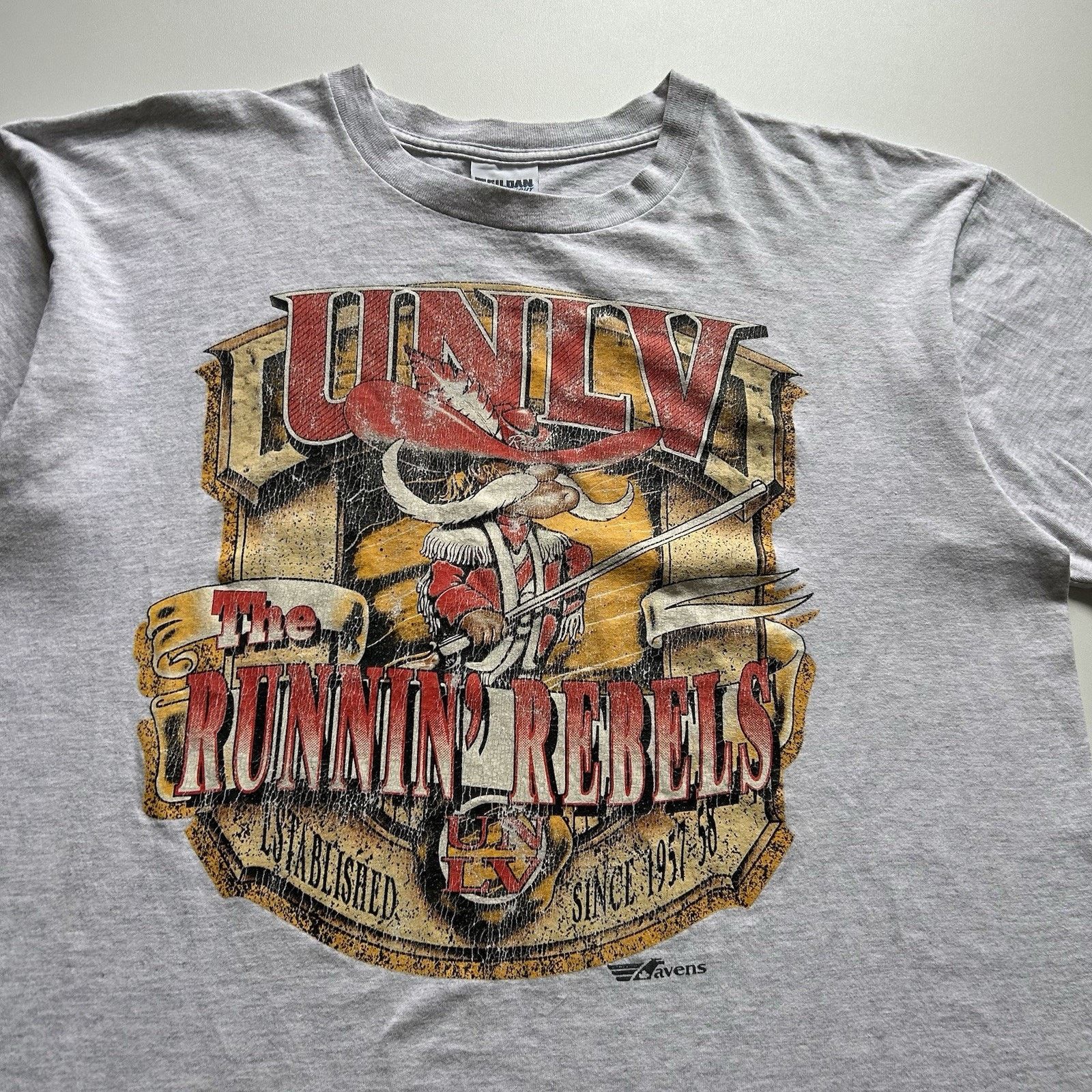 Gildan Vintage 90s UNLV Rebels NCAA T-Shirt XL Single Stitch Rare Size US XL / EU 56 / 4 - 2 Thumbnail