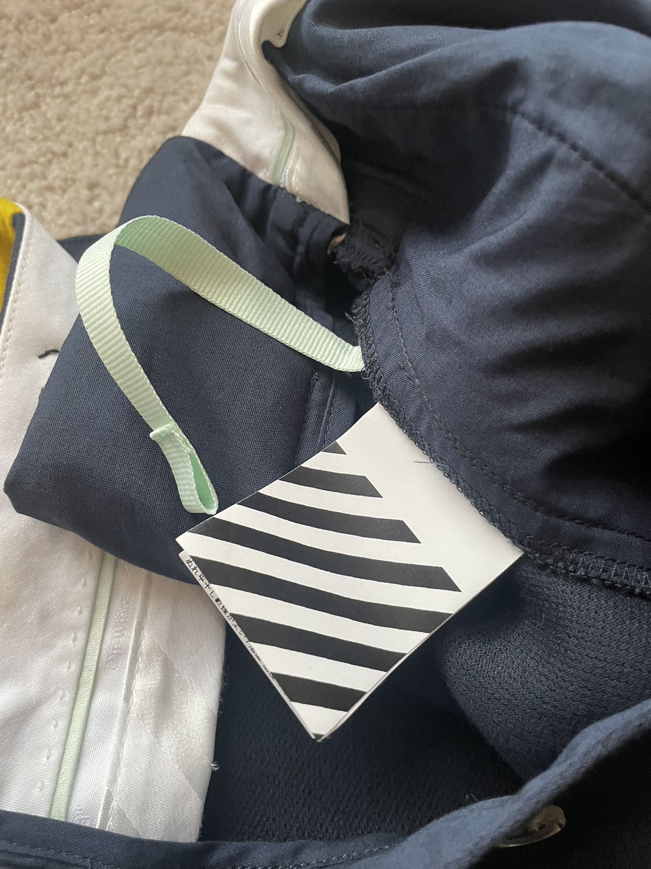 Off-White Off-White Cropped Side Stripe Trousers Size 25" / US 0 / IT 36 - 11 Thumbnail