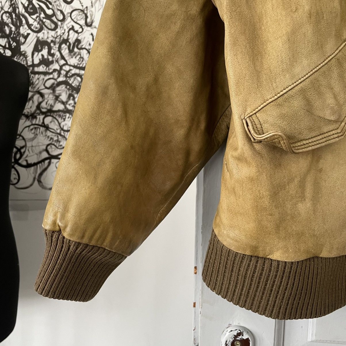 Vintage Yellow Distressed leather jacket Y2K sz M