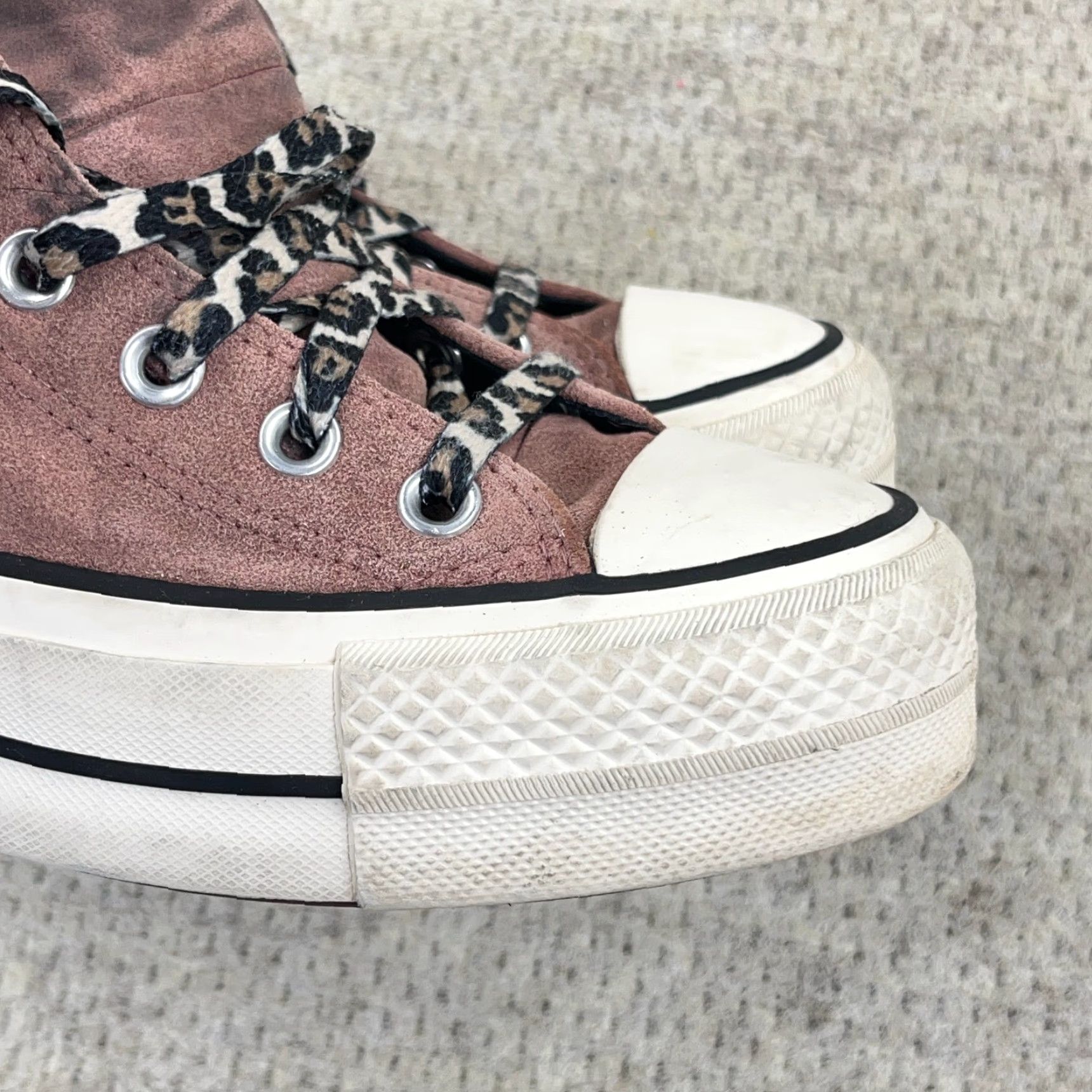 Converse VINTAGE Converse Chuck 70 High Lift All Star Sneakers Womens 6 Mauve Suede Leopard Laces Size US 6 / IT 36 - 3 Thumbnail