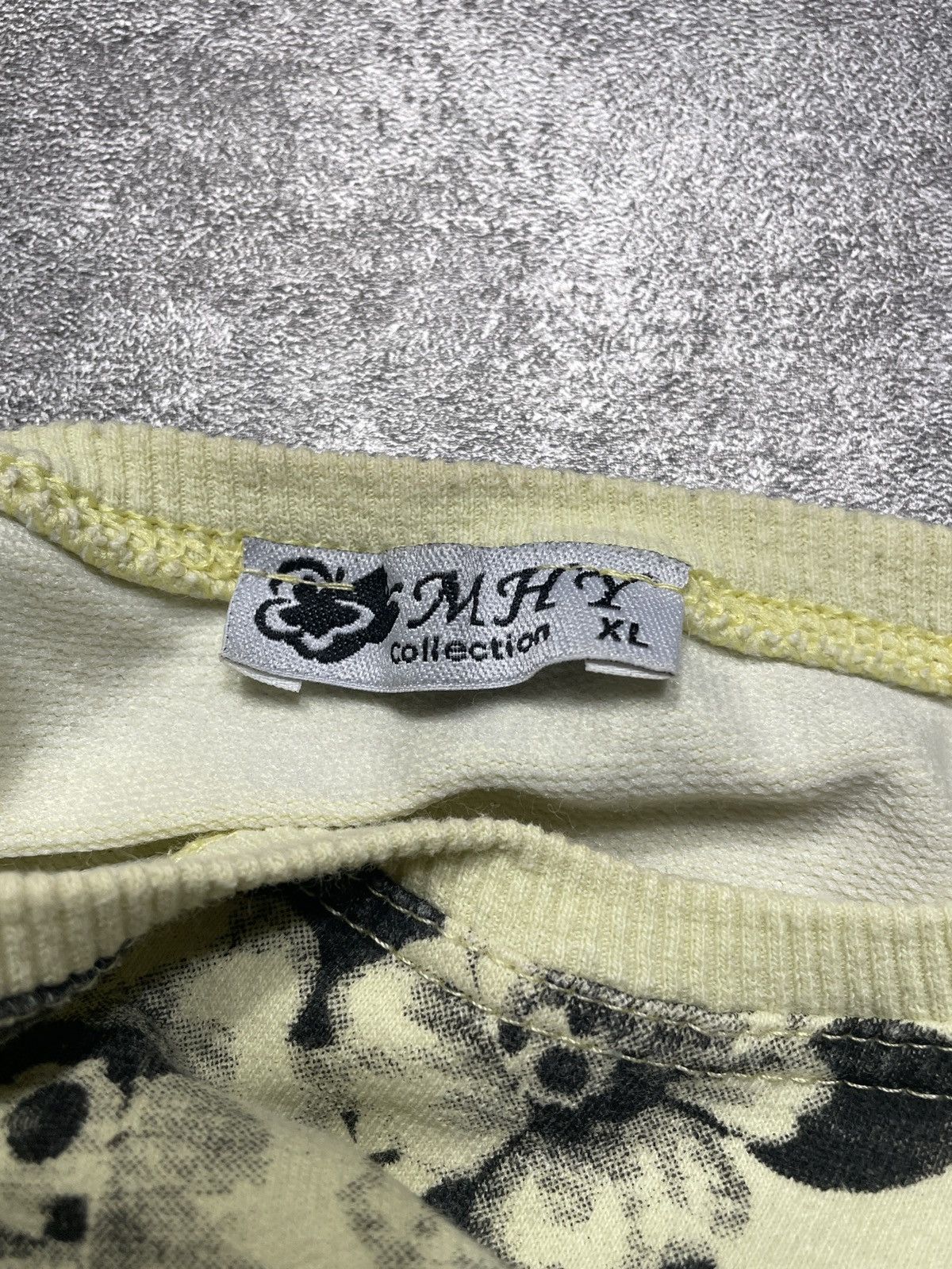 Vintage 🔥RARE🔥Vintage Y2K Roses Sweatshirt Cozy Streetwear Hype Size S / US 4 / IT 40 - 4 Thumbnail