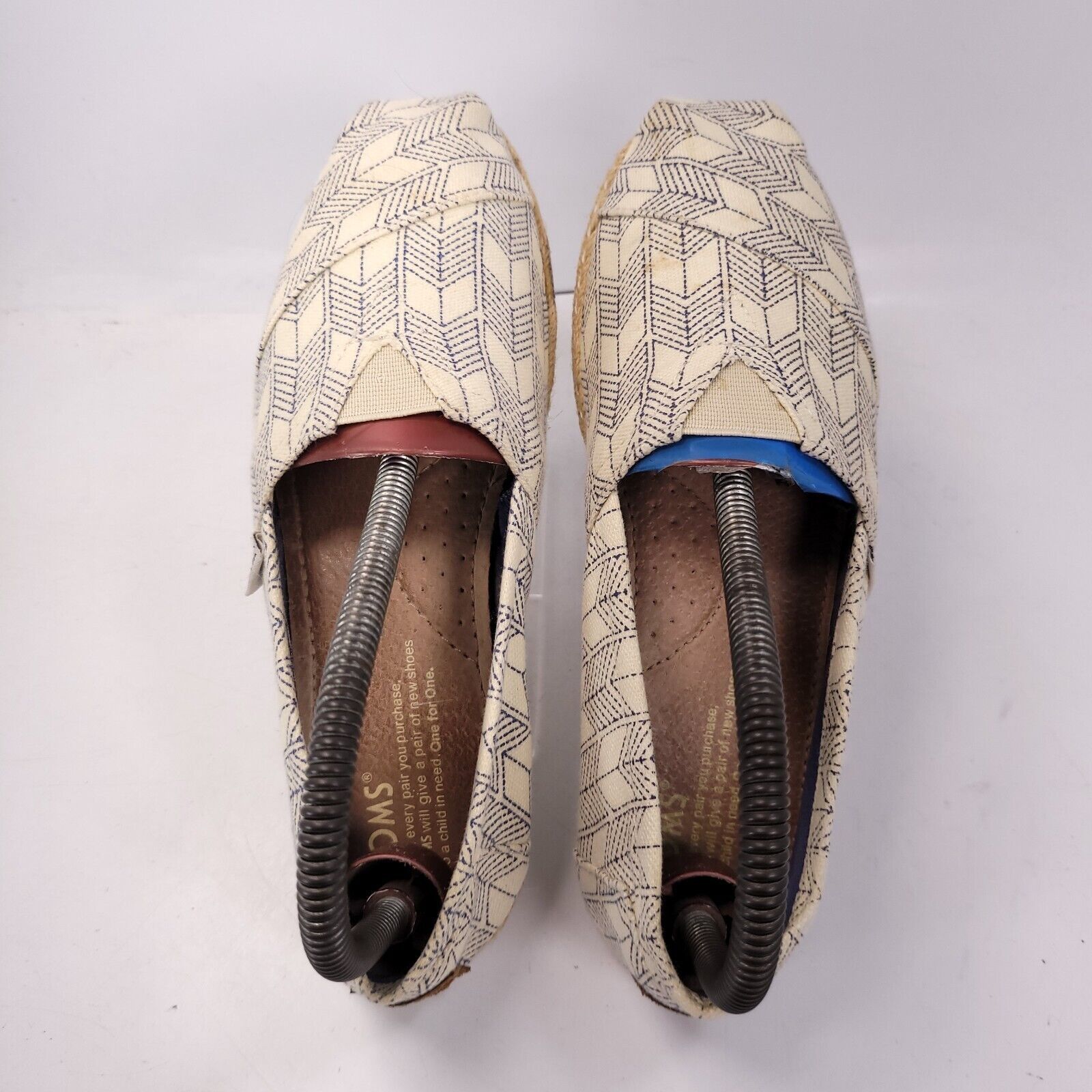 Toms Toms Casual Round Toe Ballet Flat Women Size 6.5 Beige White Size US 6.5 / IT 36.5 - 4 Thumbnail