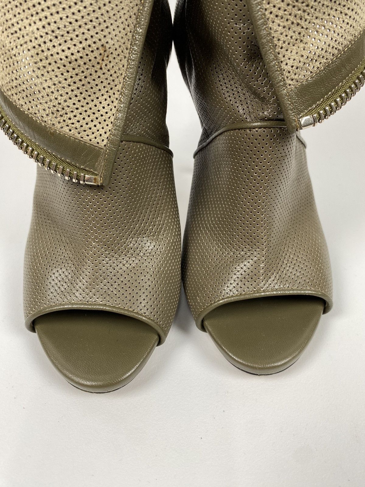 Casadei Casadei Open Toe Bootie Genuine Perforated Leather size 7 Size US 7 / IT 37 - 6 Thumbnail