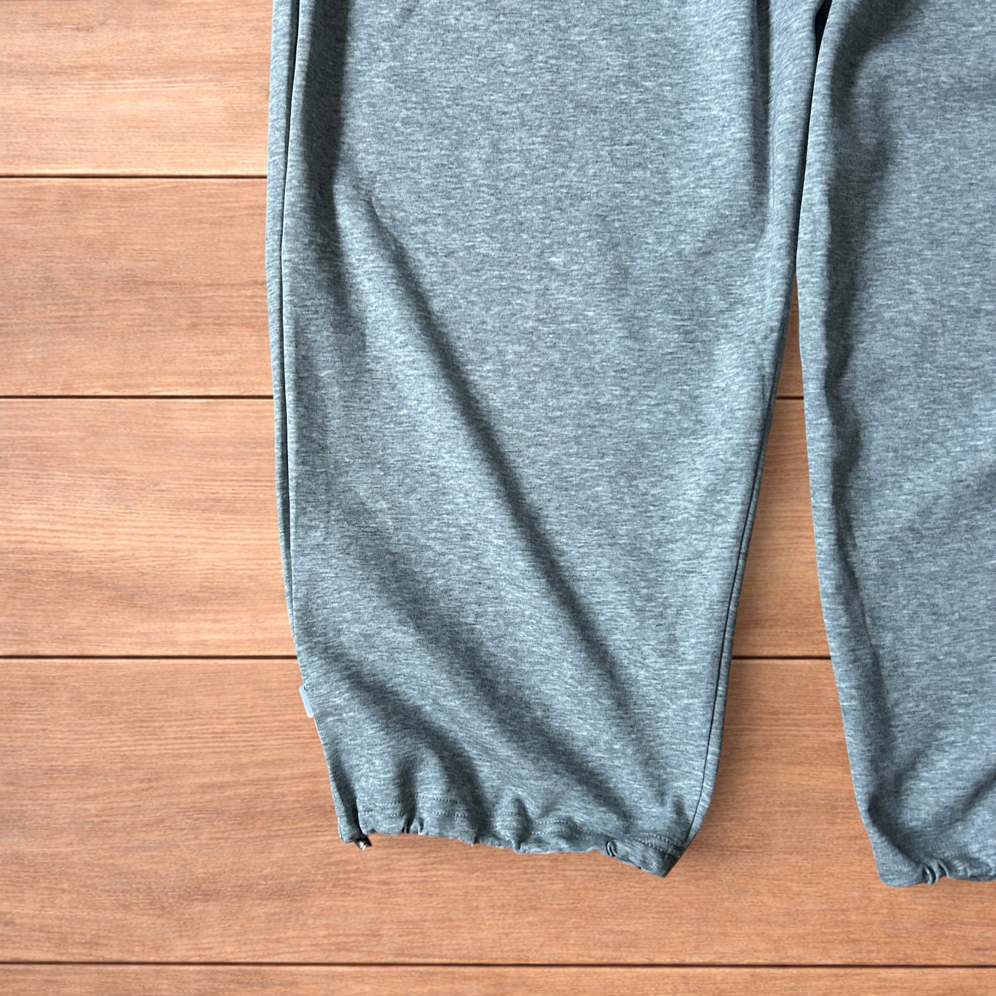 Japanese Brand Insane Korean super baggy wide leg joggers in marl grey. Size US 34 / EU 50 - 4 Thumbnail