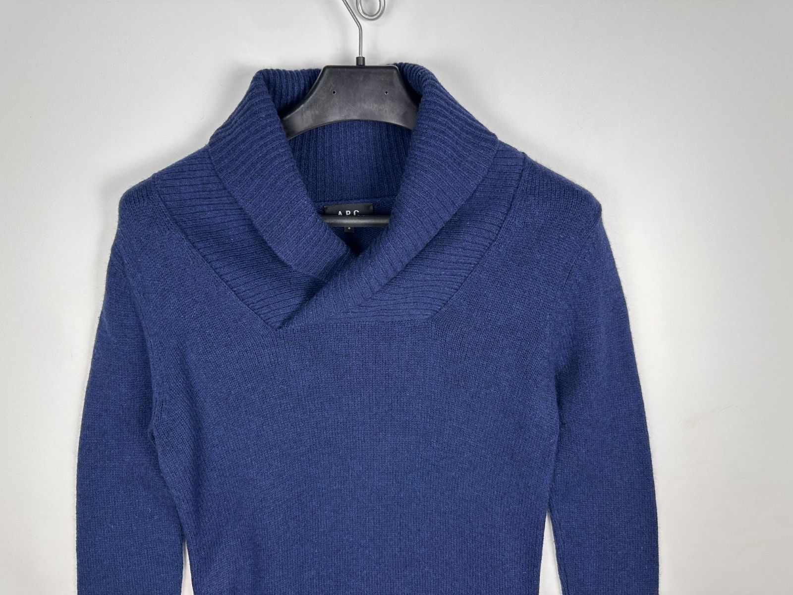 A.P.C. A.P.C. Mens Sweater V Neck Pullower Nevy Size S Size US S / EU 44-46 / 1 - 2 Thumbnail