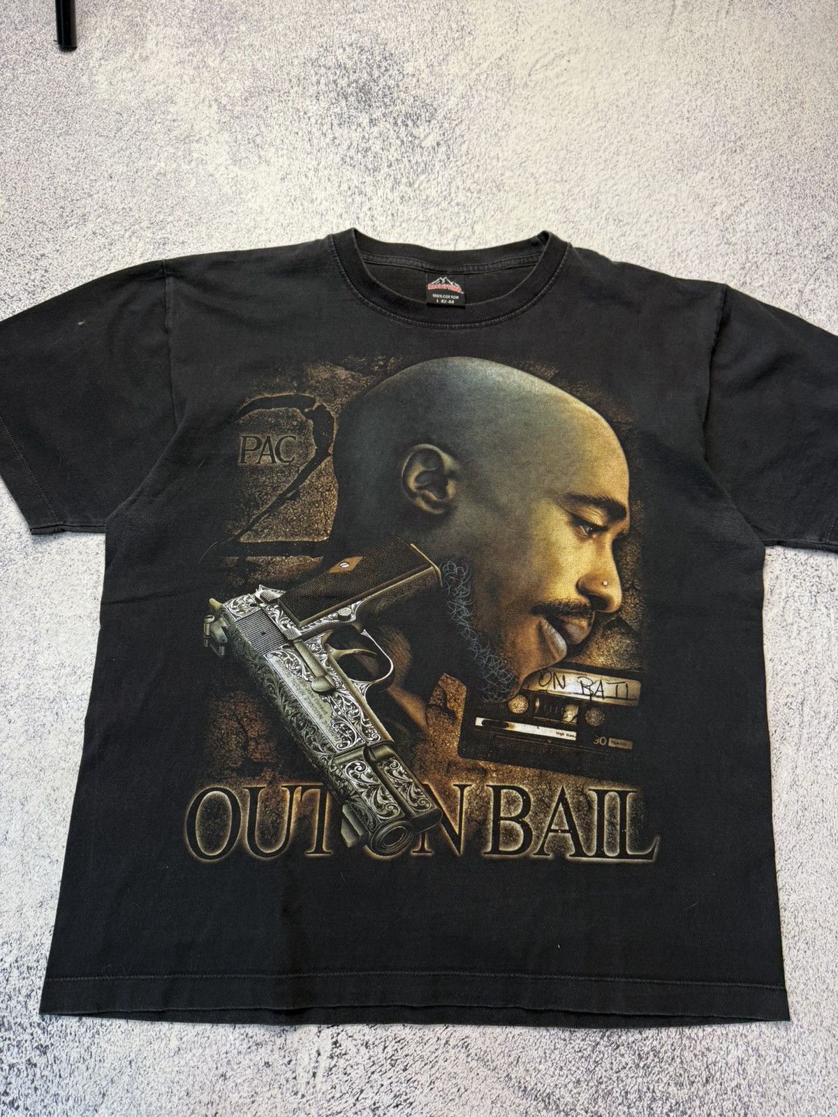 Vintage Vintage 2Pac Rap Tee Rock Tees 1996 Grail Very Rare Tee L Size US L / EU 52-54 / 3 - 3 Thumbnail