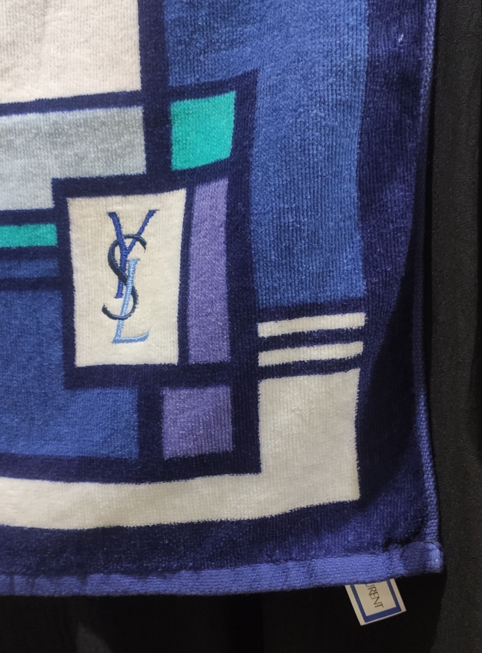 Yves Saint Laurent Yves Saint Laurent Face Towel Size ONE SIZE - 5 Thumbnail