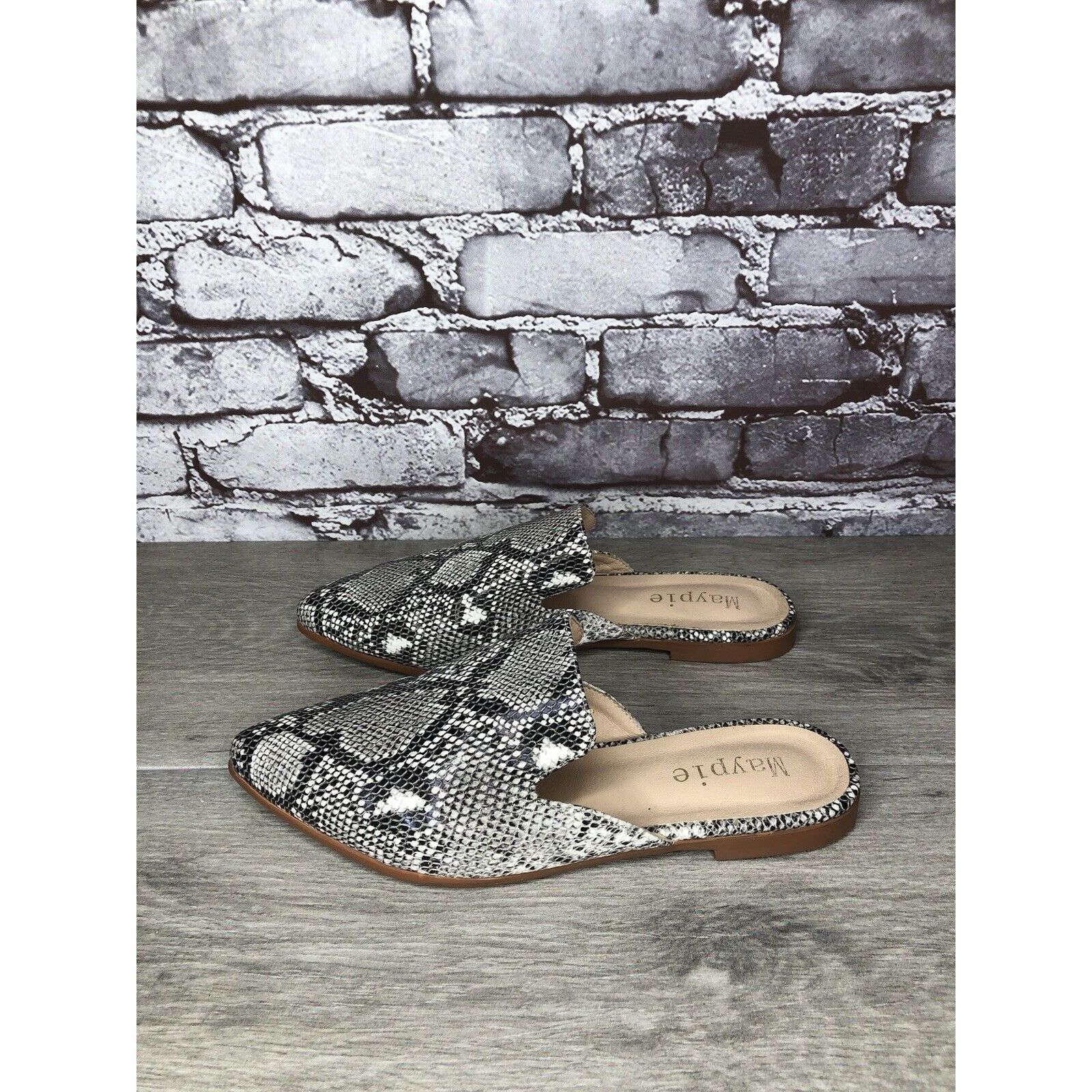 Other Maypie Ivory Black Snake Skin Print Pointed Toe Flats Mules Size US 7 / IT 37 - 21 Thumbnail
