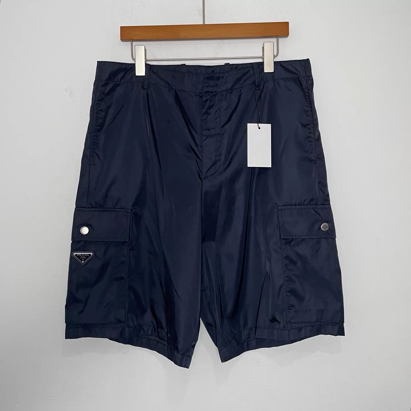 Prada Prada Triangle Logo Utility Shorts 50 Size US 34 / EU 50 - 1 Thumbnail