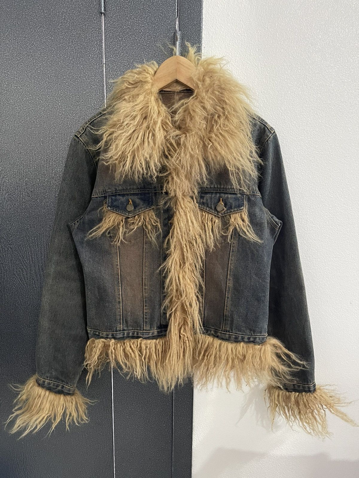 Japanese Brand Vintage Unbrand Faux Fur Collar Denim Jacket Size L / US 10 / IT 46 - 1 Thumbnail