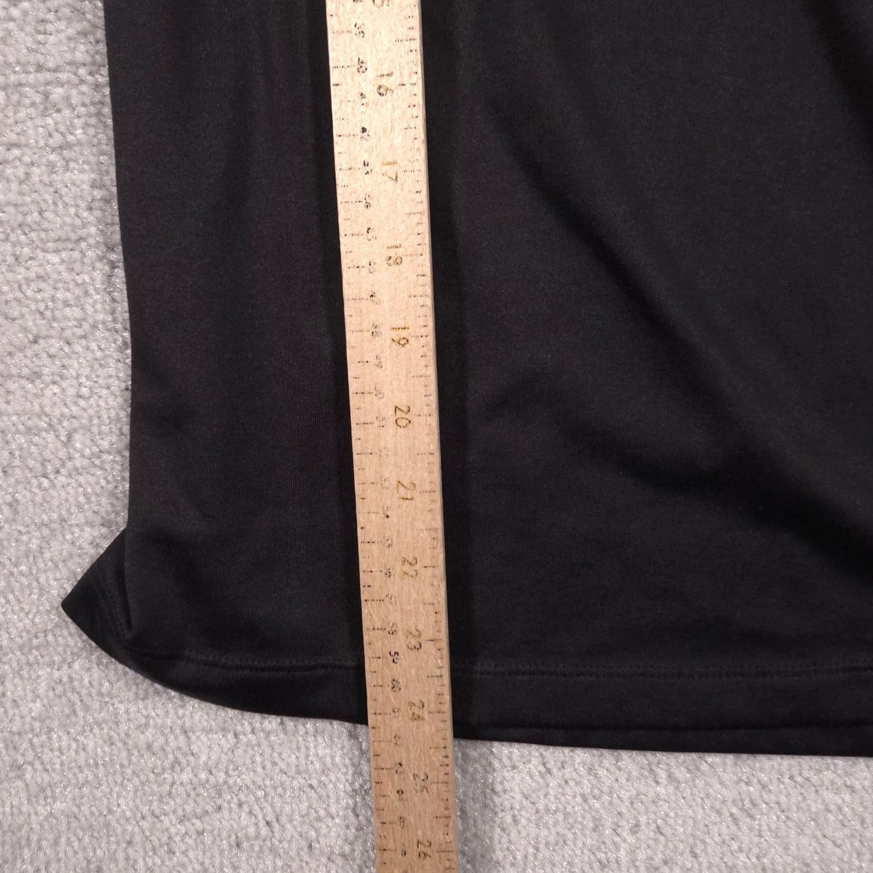 Under Armour Under Armour HeatGear Run Shirt Womens Small Black Short Sleeve Athletic Running Shirt Size S / US 4 / IT 40 - 7 Thumbnail
