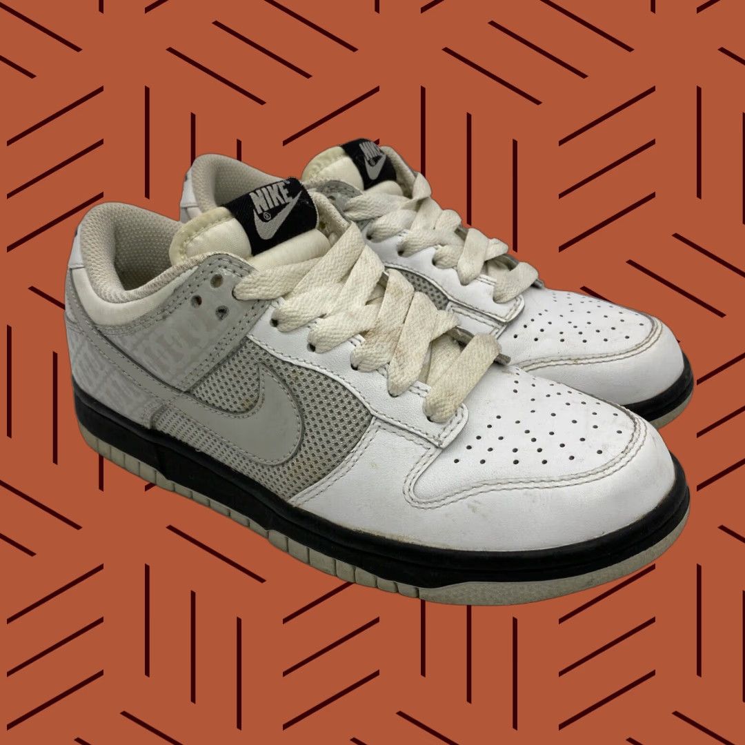 VINTAGE Nike Dunk Low 'White/Neutral Grey/Black' Women's Skate Sneakers Size 6.5 US 317813-101 2008