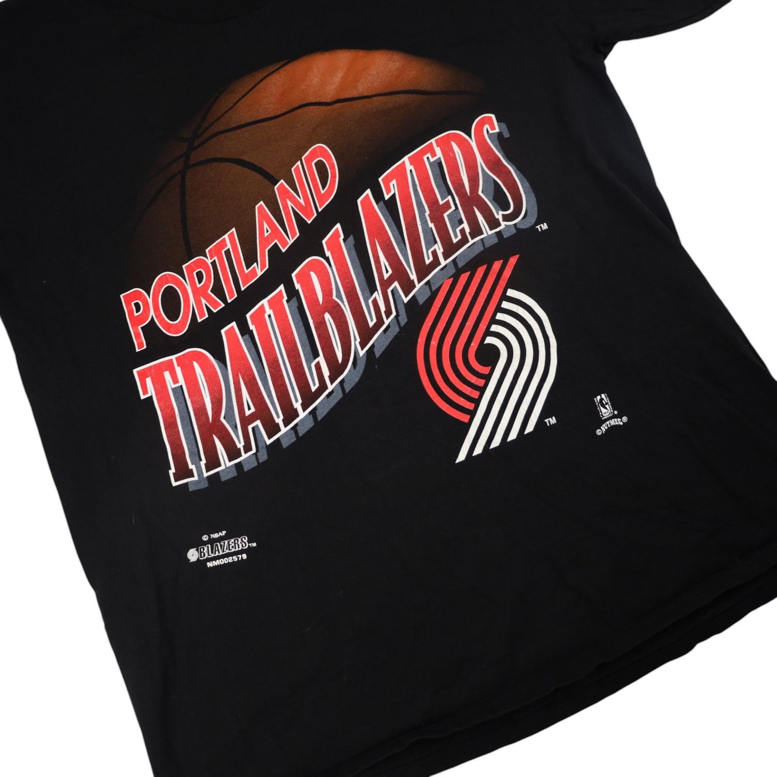 NBA × Nutmeg × Vintage Vintage Nutmeg Portland Trailblazers Graphic T Shirt Size US L / EU 52-54 / 3 - 3 Thumbnail
