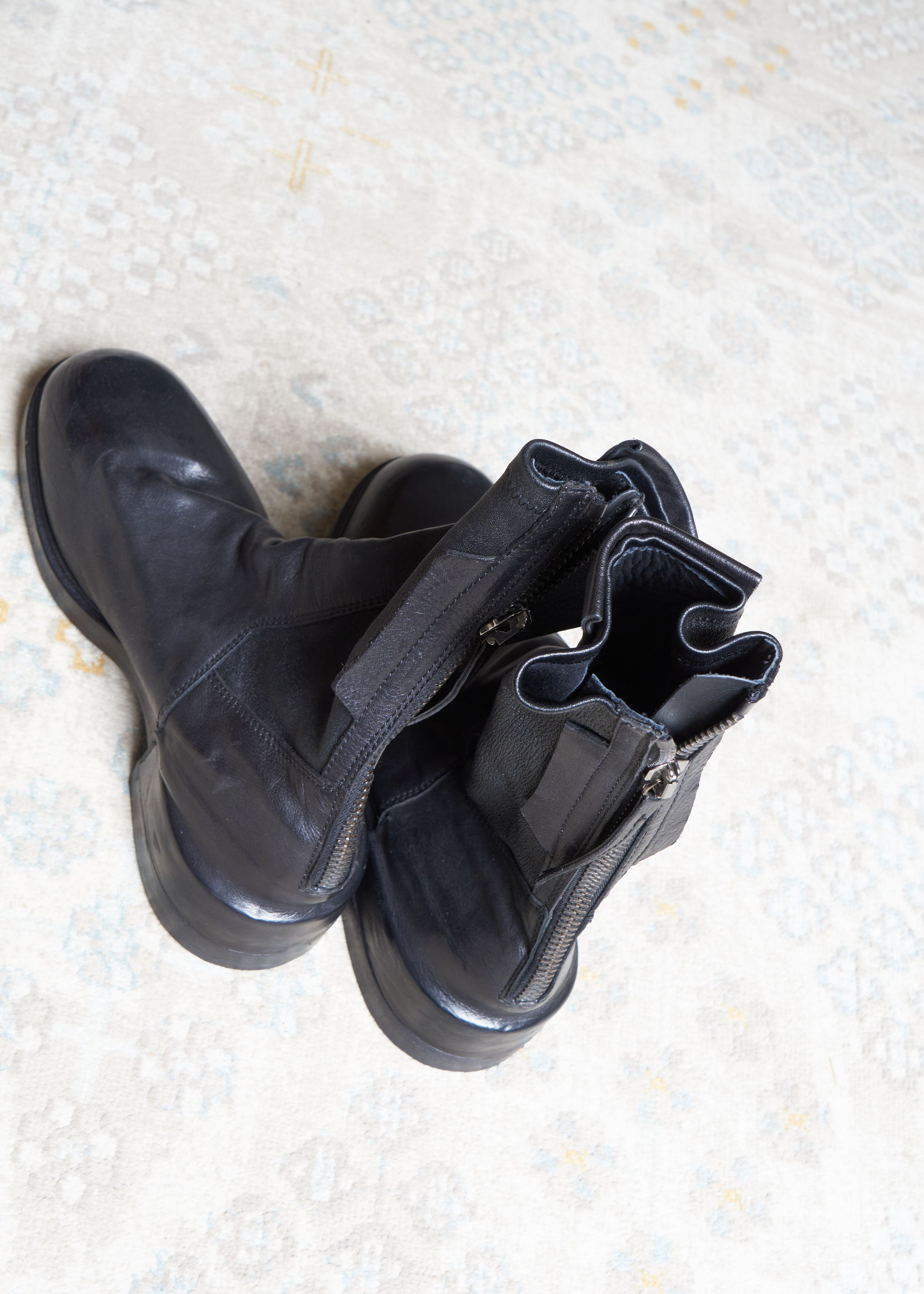Cinzia Araia Cinzia Aria leather boots Size US 8 / EU 41 - 2 Thumbnail