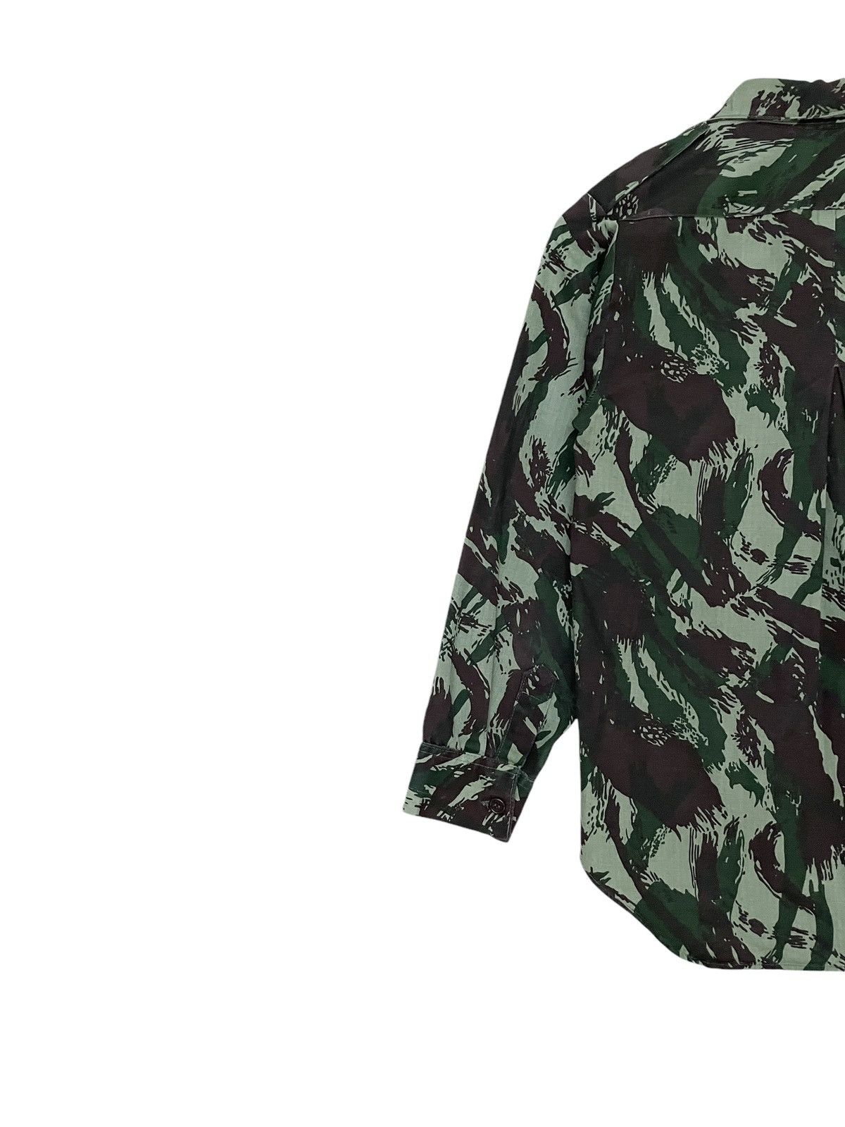 Vintage Vintage Military Camouflage Shirt 1980s Size US M / EU 48-50 / 2 - 5 Thumbnail