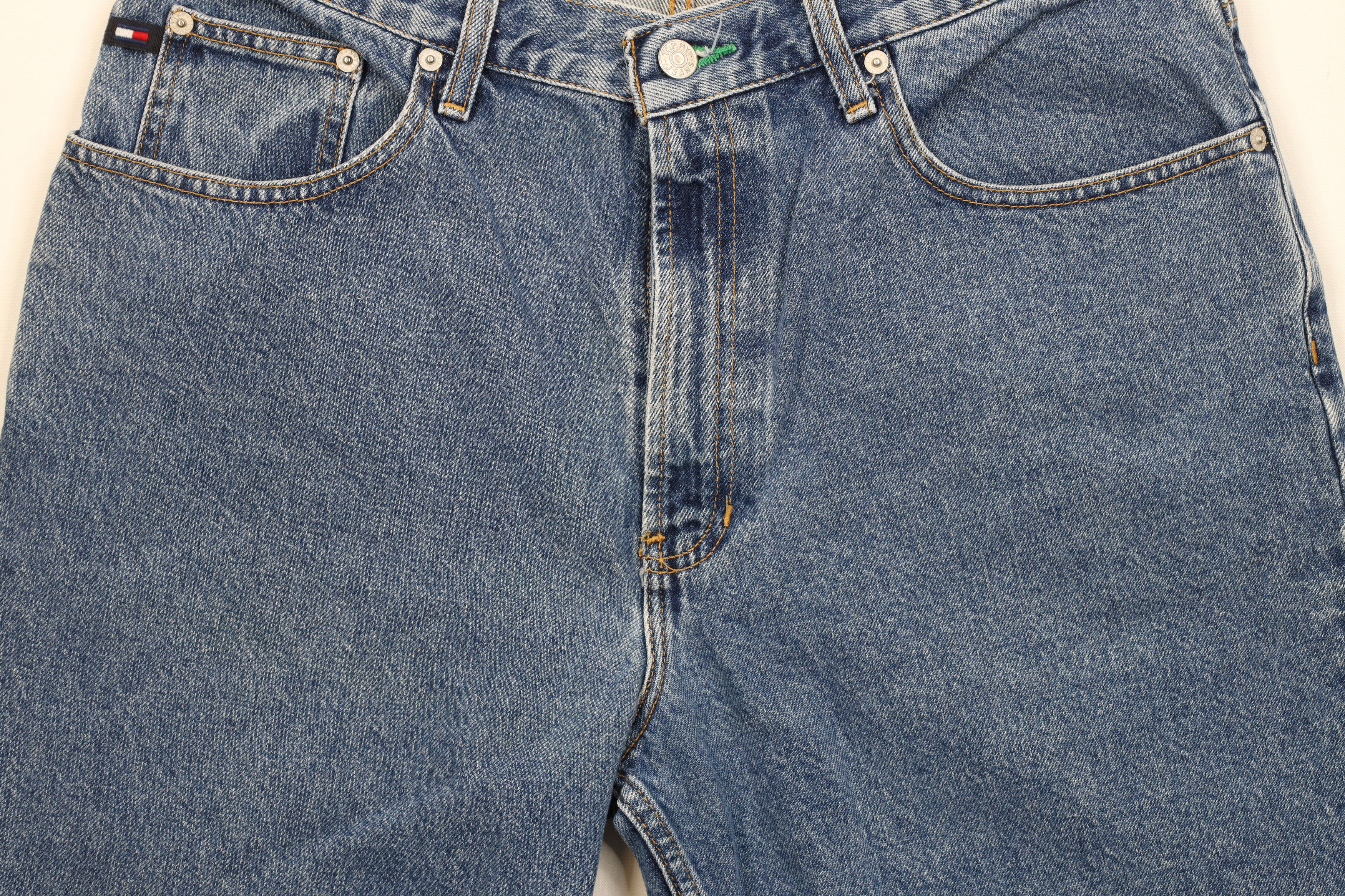 Tommy Hilfiger × Vintage Vintage 90s Tommy Hilfiger Denim Jean Shorts Jorts Blue Size US 34 / EU 50 - 3 Thumbnail