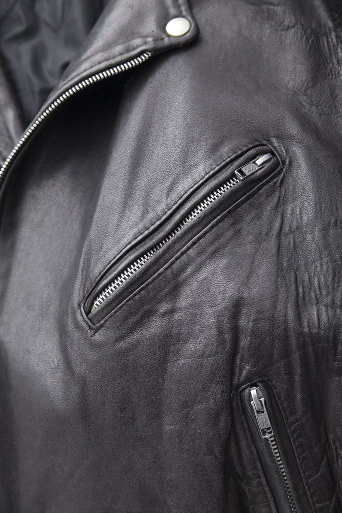 Vintage Vintage black leather perfecto jacket Size US L / EU 52-54 / 3 - 6 Thumbnail