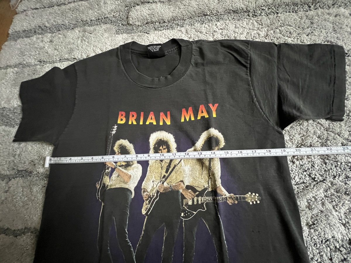 Giant Vintage Queen t shirt (brian May) Size US L / EU 52-54 / 3 - 8 Thumbnail